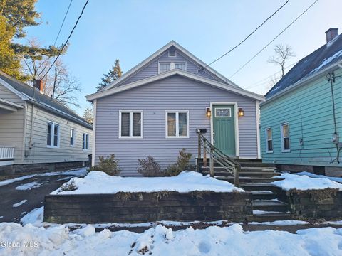Photo of 32 Eagle Street, Scotia, NY 12302 (MLS # 202610598)