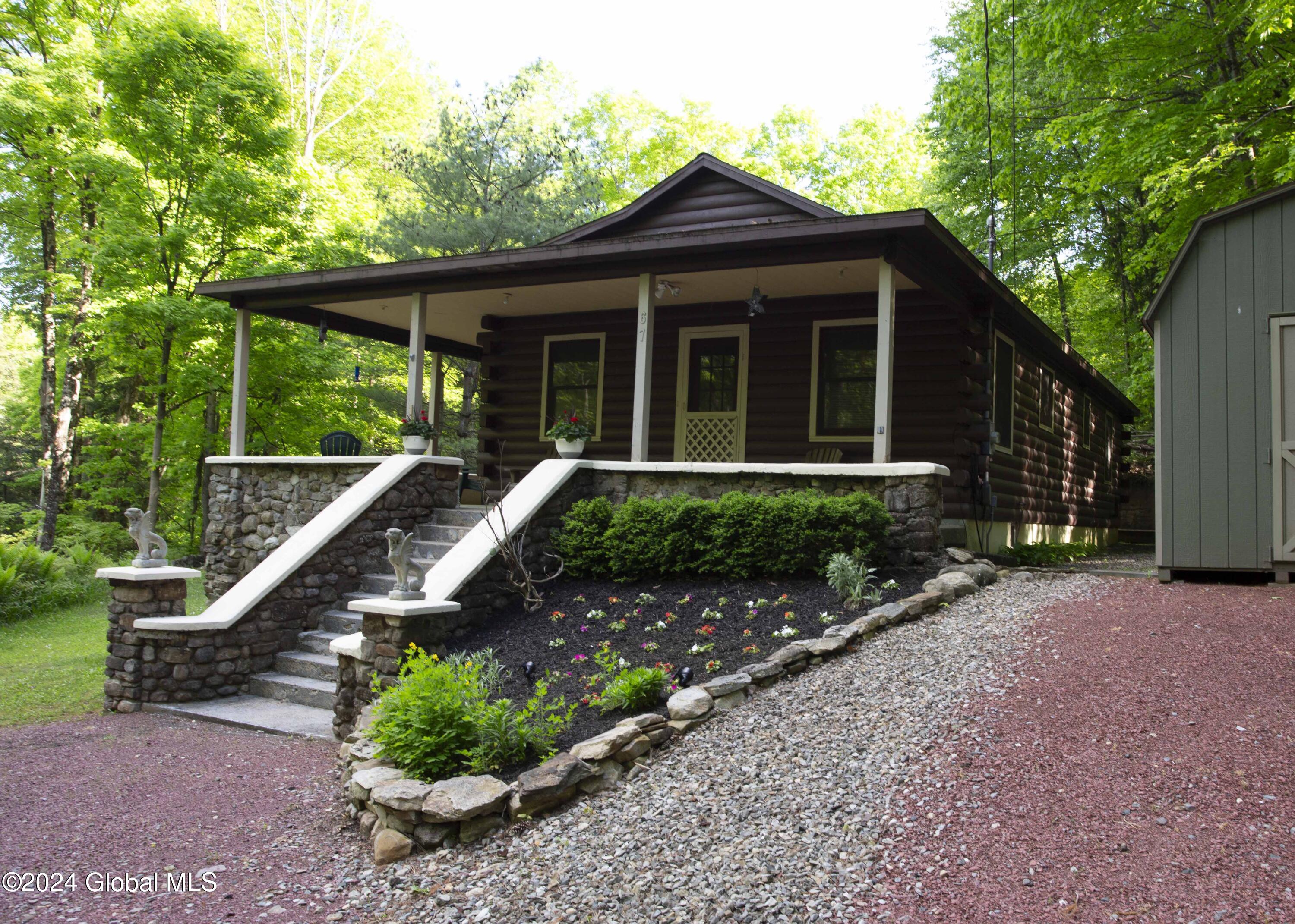 67 North Road, Clemons, New York image 1
