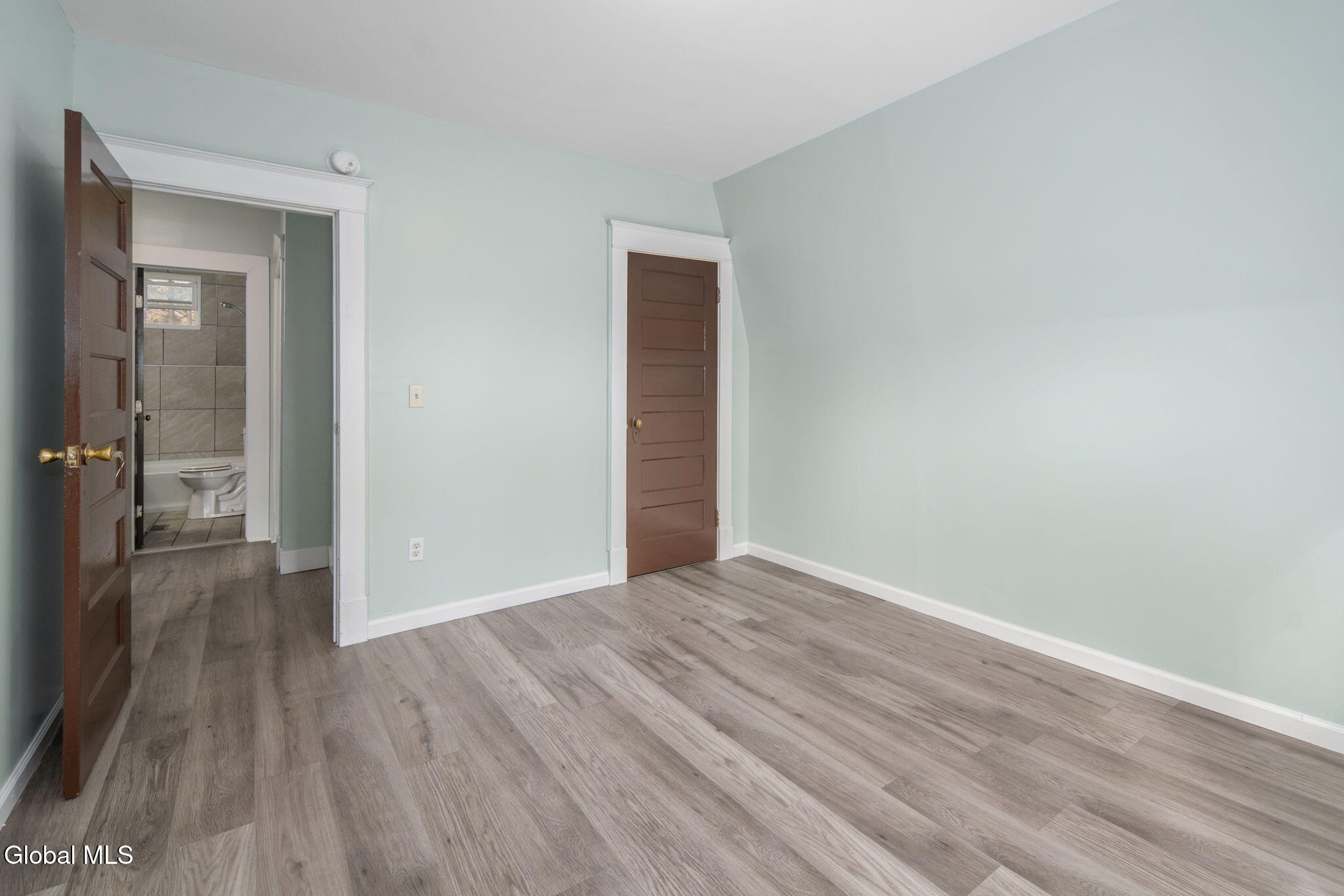 Schenectady, New York 12307, United States, 4 Bedrooms Bedrooms, ,2 BathroomsBathrooms,Residential,Active,229569