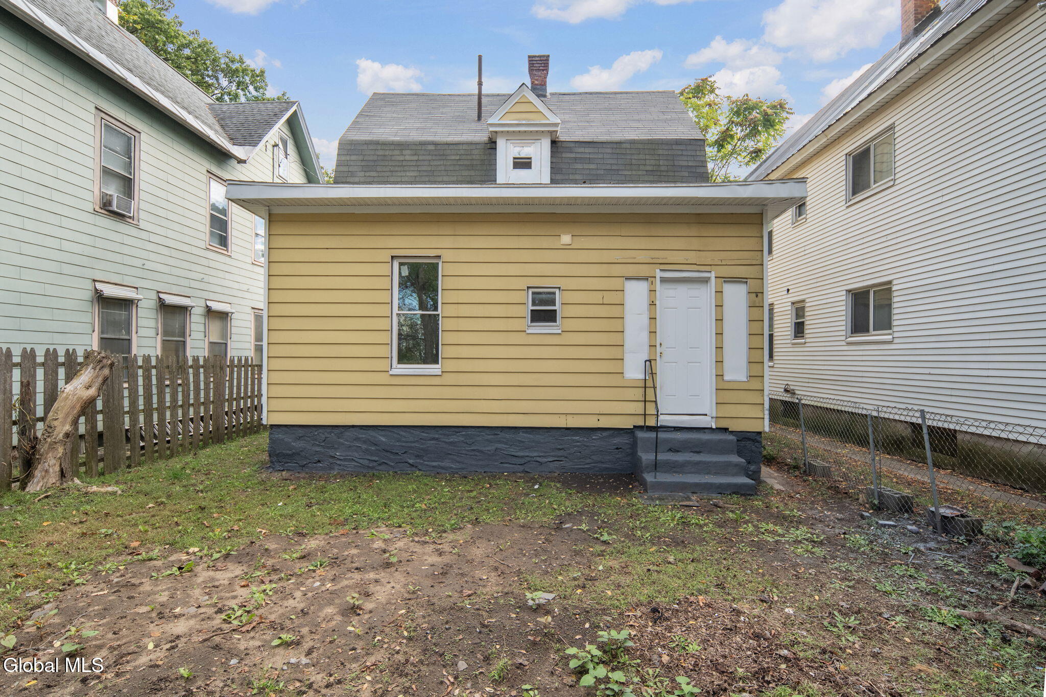 Schenectady, New York 12307, United States, 4 Bedrooms Bedrooms, ,2 BathroomsBathrooms,Residential,Active,229569