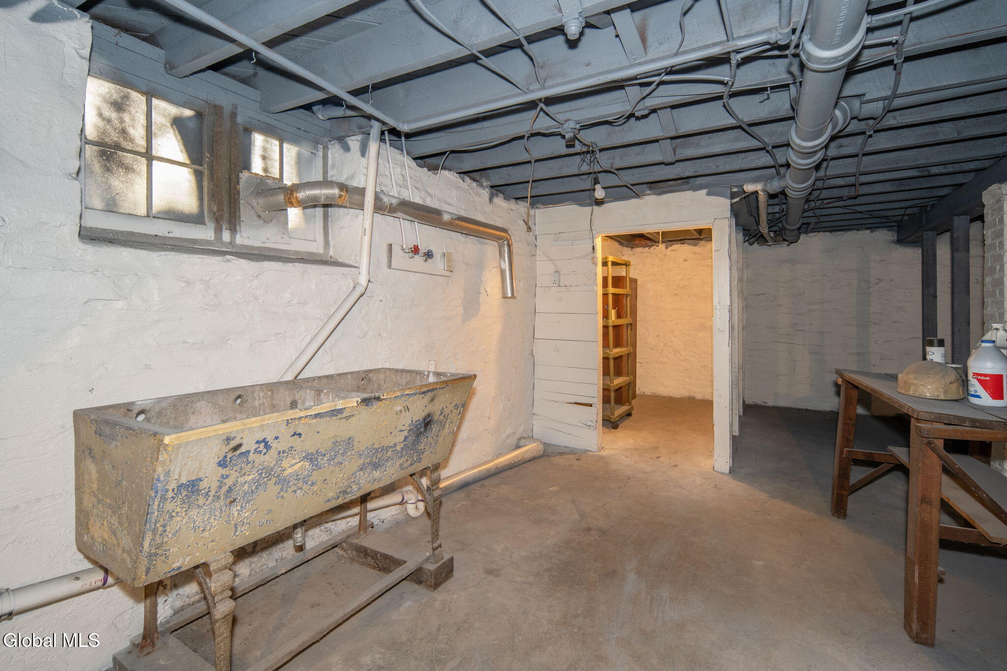 Schenectady, New York 12307, United States, 4 Bedrooms Bedrooms, ,2 BathroomsBathrooms,Residential,Active,229569