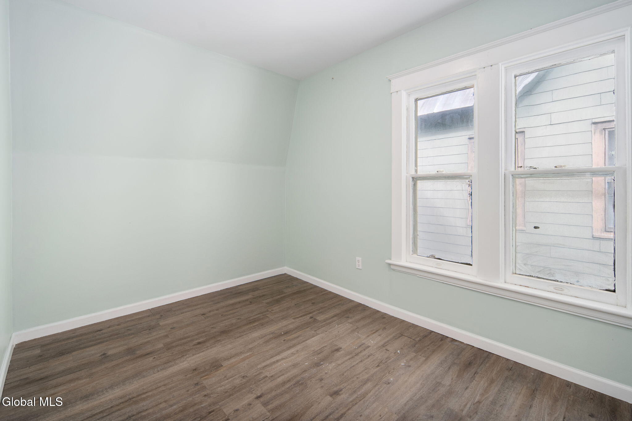 Schenectady, New York 12307, United States, 4 Bedrooms Bedrooms, ,2 BathroomsBathrooms,Residential,Active,229569