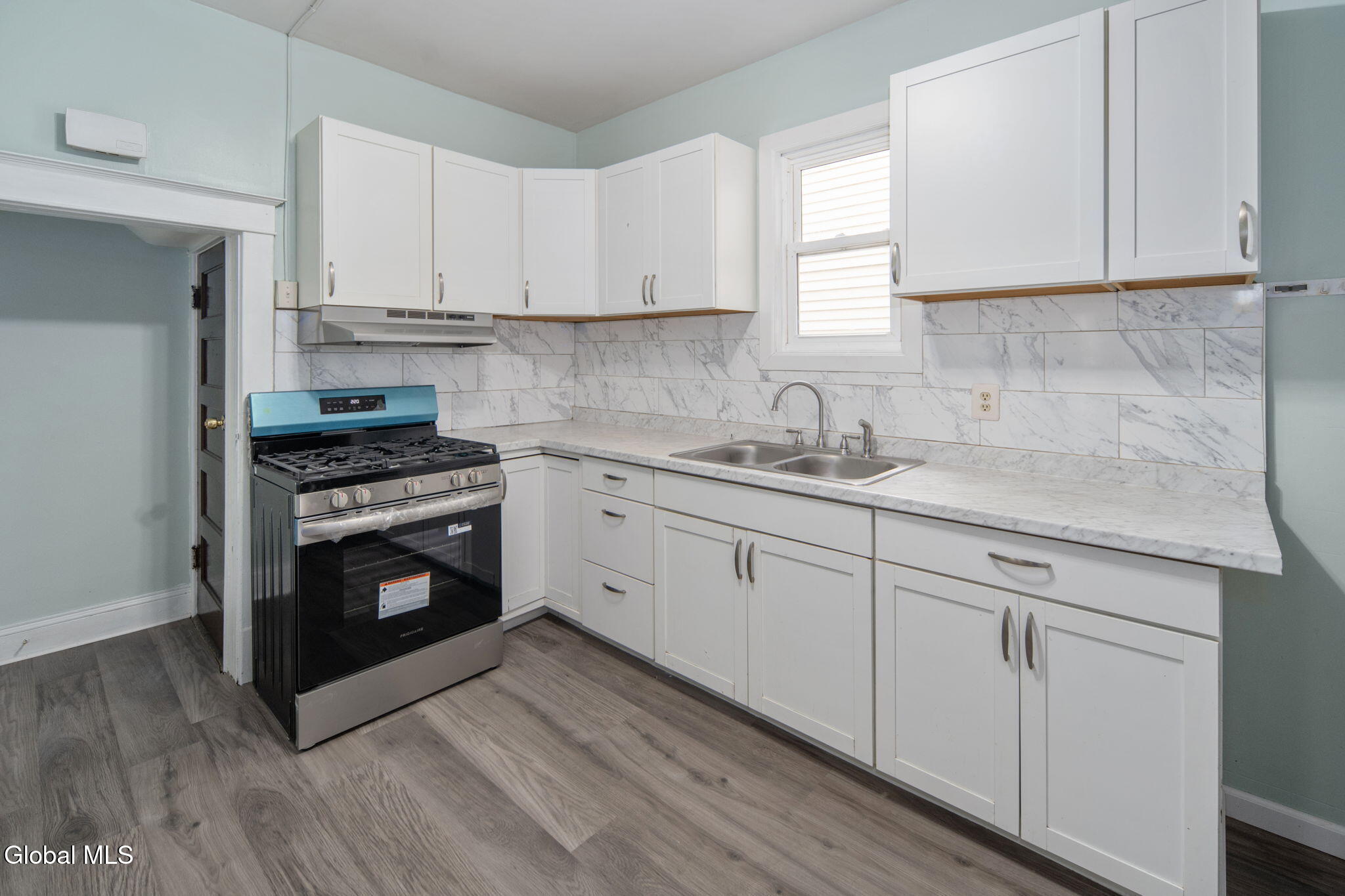 Schenectady, New York 12307, United States, 4 Bedrooms Bedrooms, ,2 BathroomsBathrooms,Residential,Active,229569