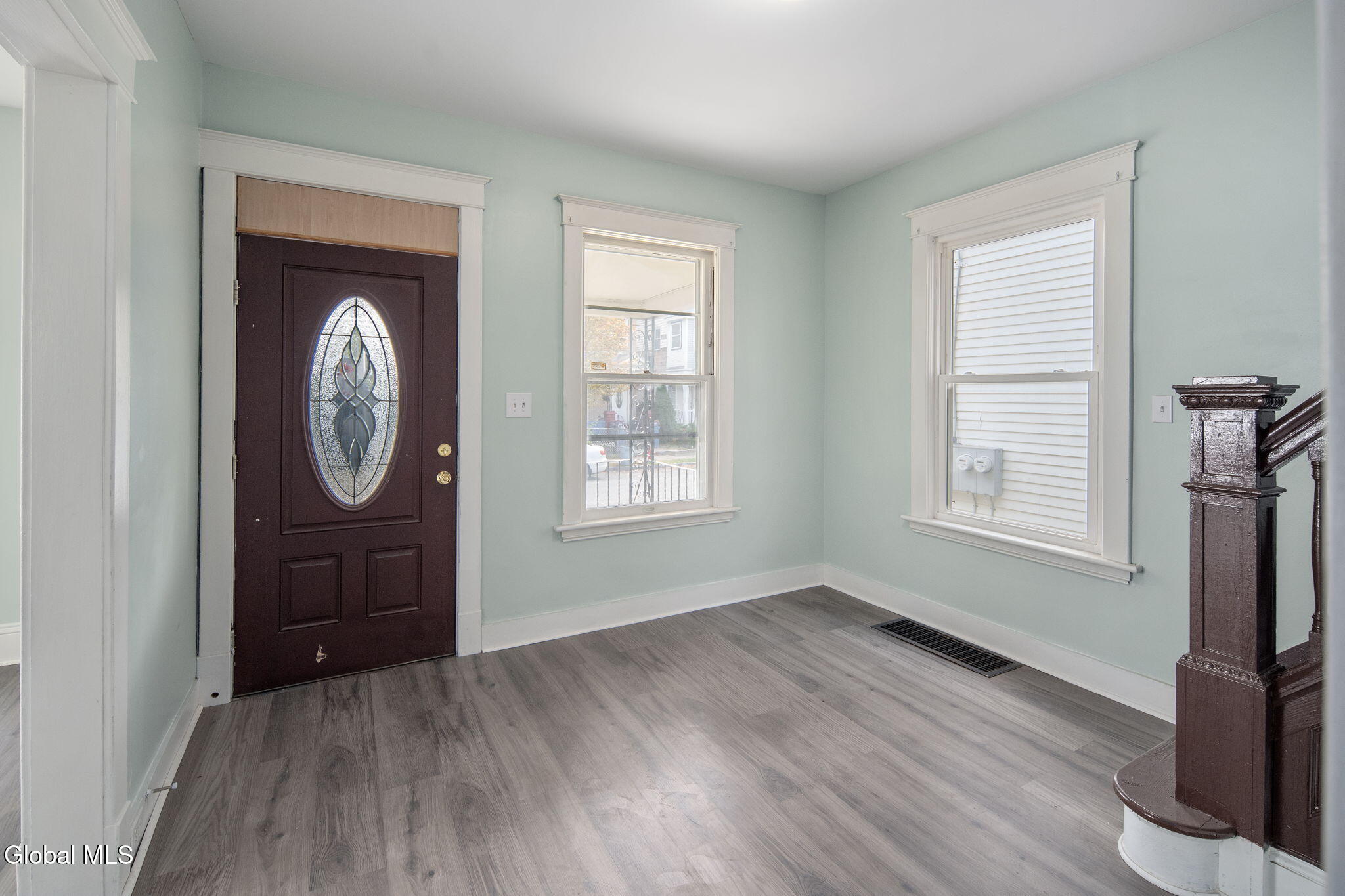 Schenectady, New York 12307, United States, 4 Bedrooms Bedrooms, ,2 BathroomsBathrooms,Residential,Active,229569