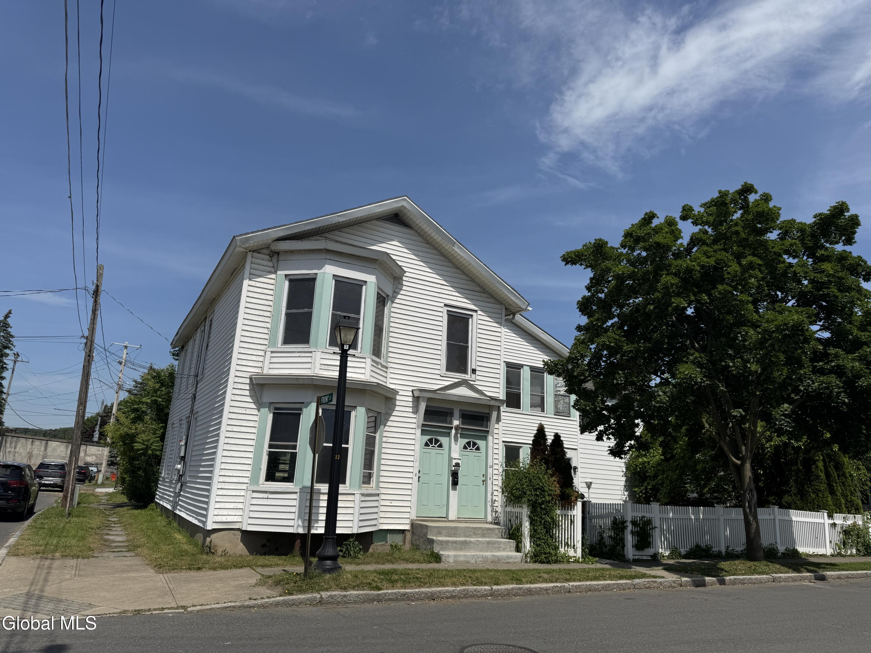2 1/2 1st Street