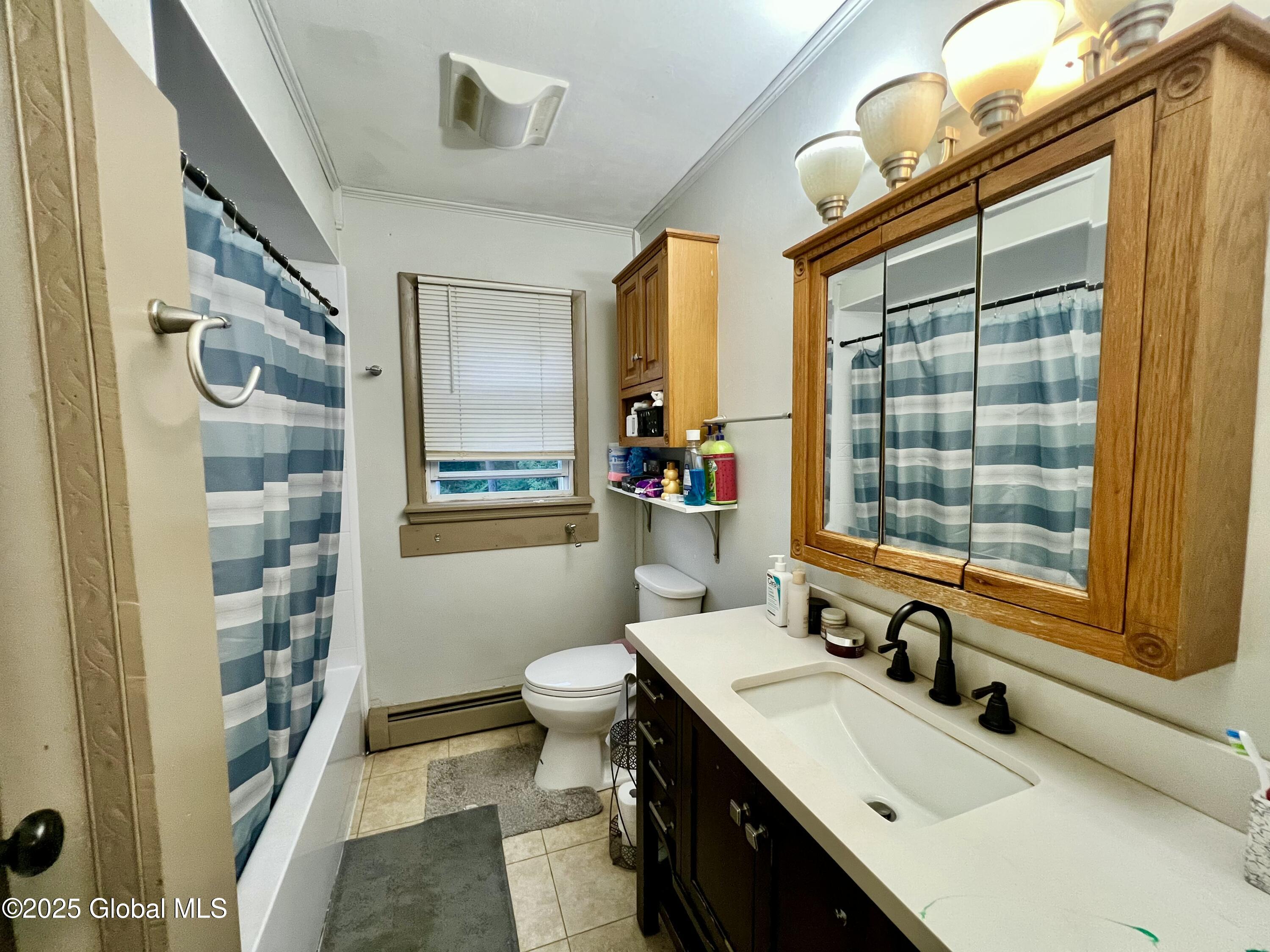 Glenville, New York 12302, United States, 6 Bedrooms Bedrooms, ,2 BathroomsBathrooms,Residential,Active,148235