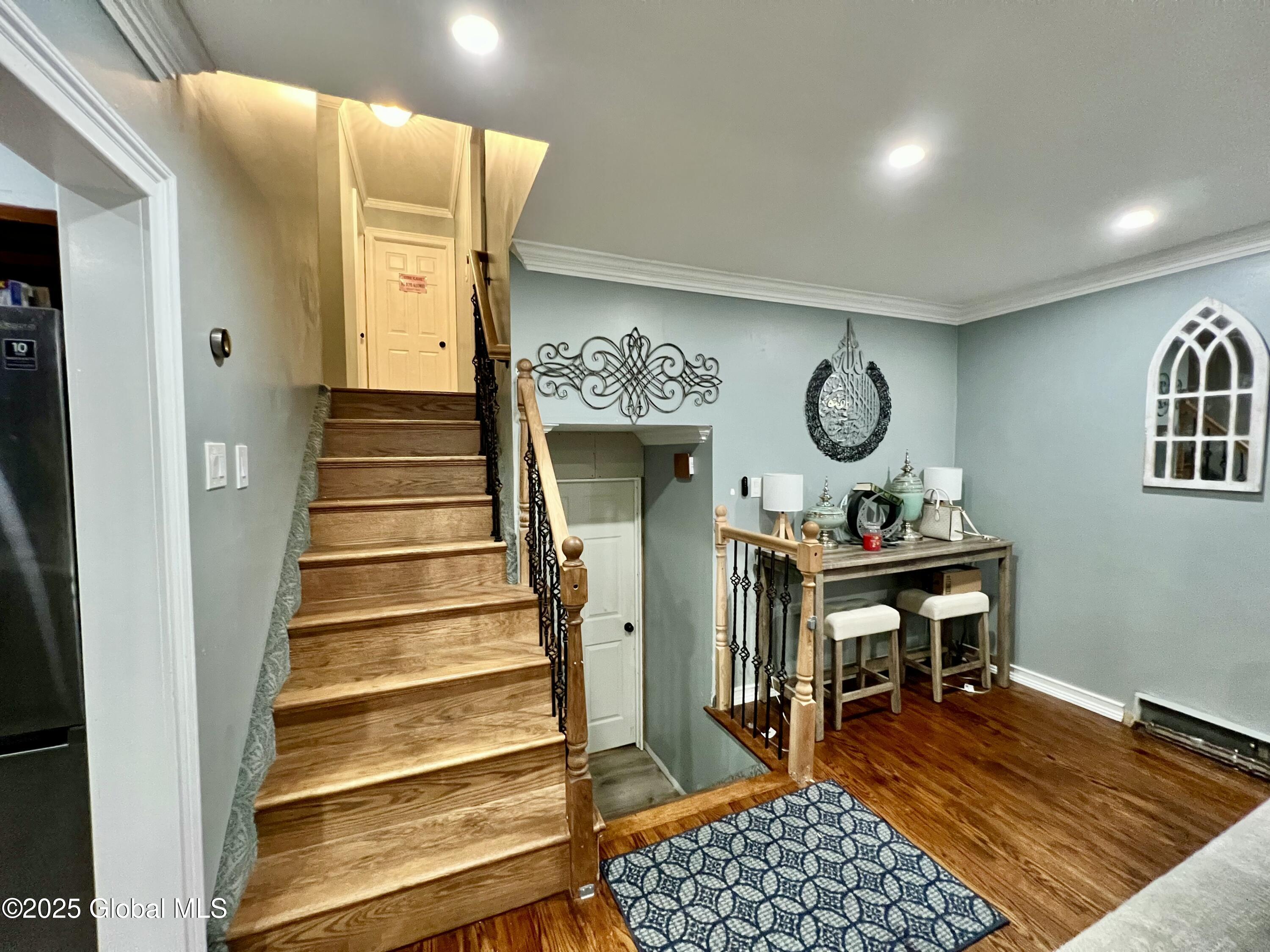 Glenville, New York 12302, United States, 6 Bedrooms Bedrooms, ,2 BathroomsBathrooms,Residential,Active,148235