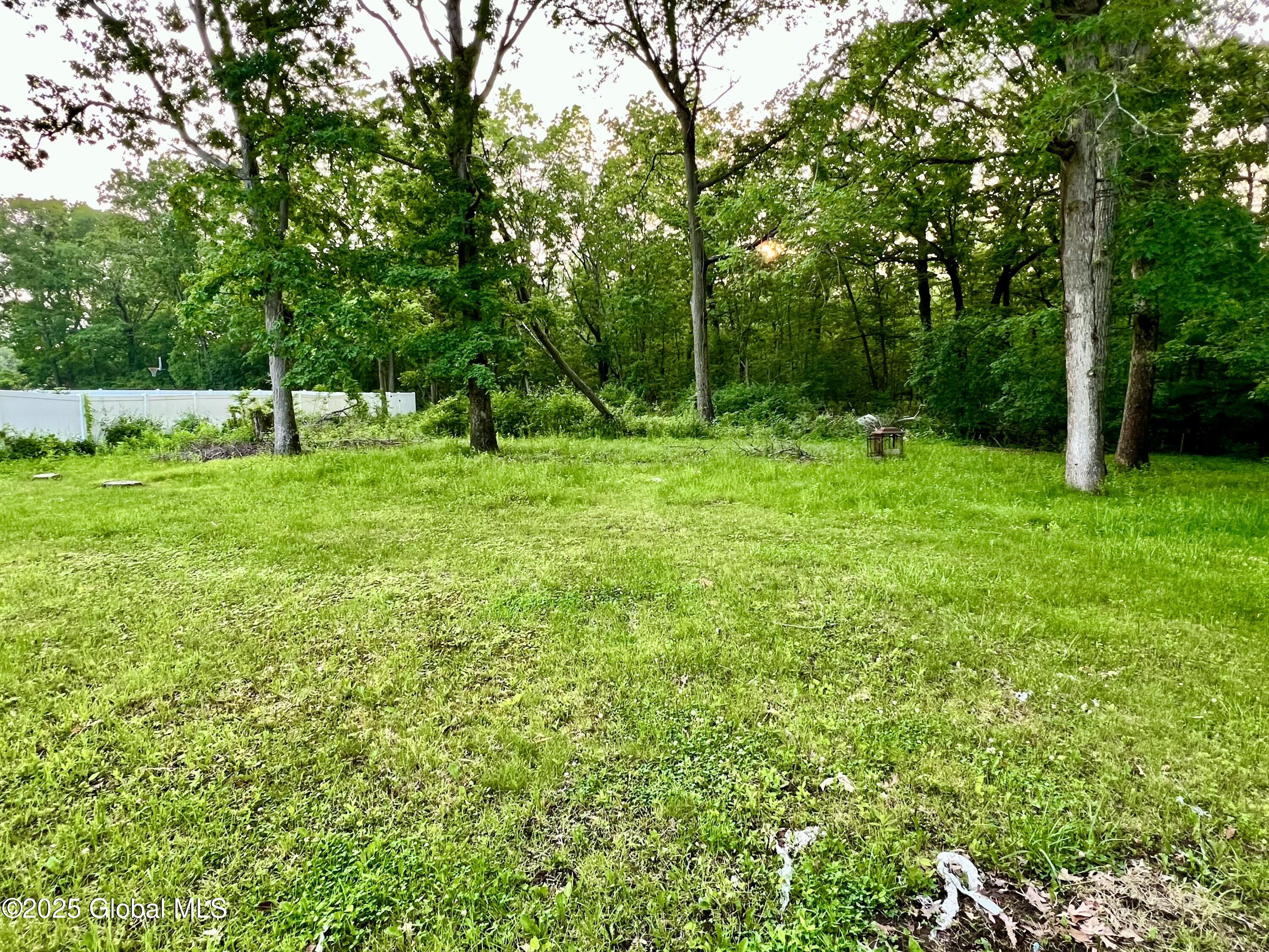 Glenville, New York 12302, United States, 6 Bedrooms Bedrooms, ,2 BathroomsBathrooms,Residential,Active,148235