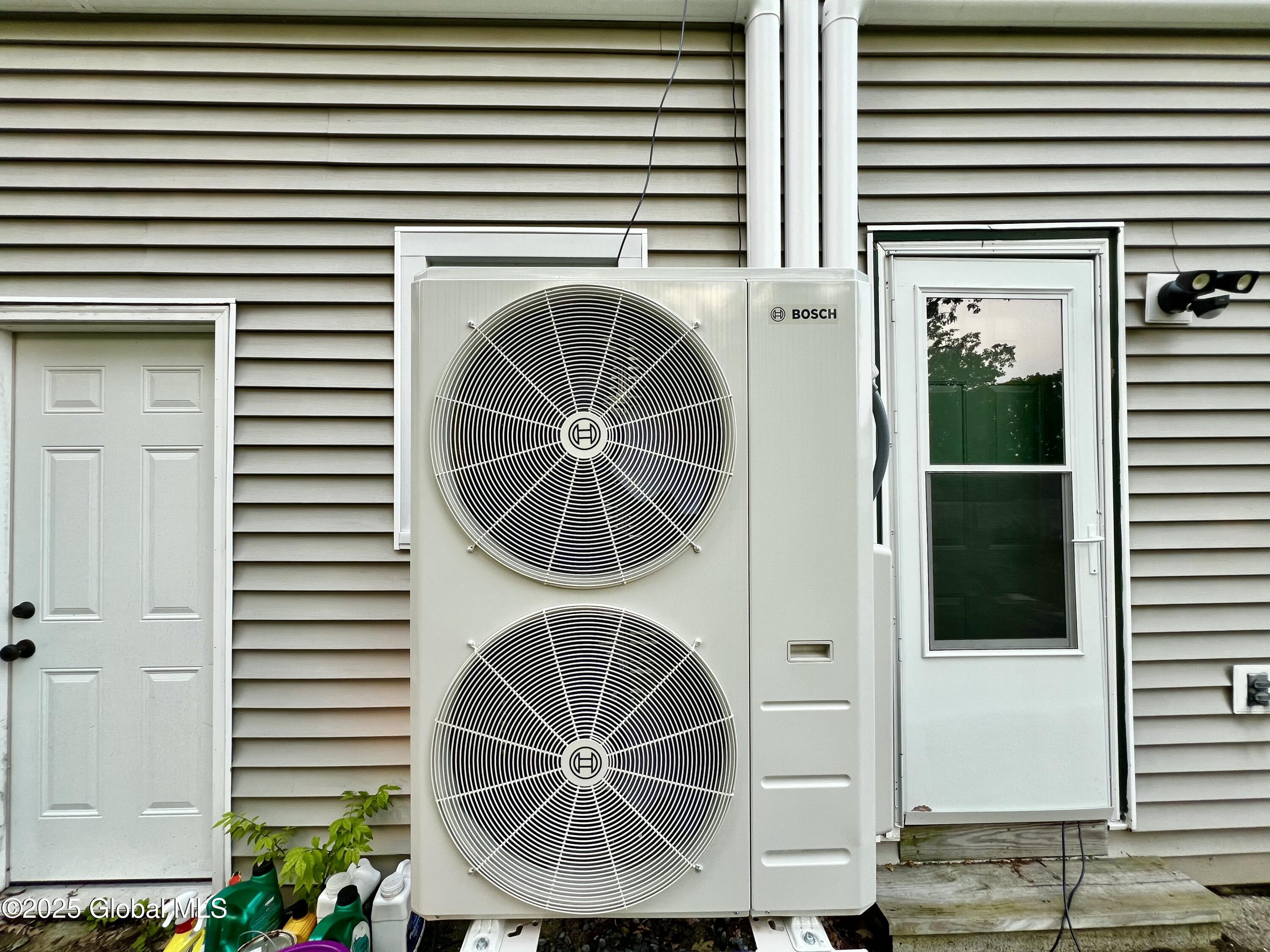 Glenville, New York 12302, United States, 6 Bedrooms Bedrooms, ,2 BathroomsBathrooms,Residential,Active,148235