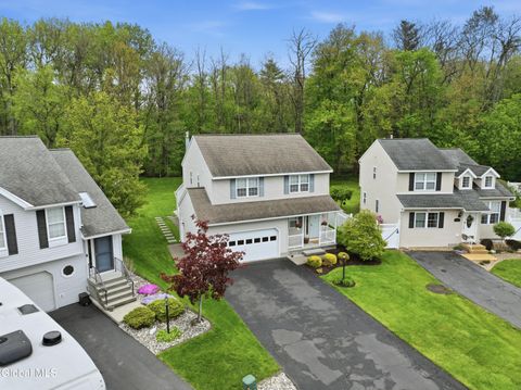 Homes For Sale - 41 Wicken Square<br/> Colonie, NY 12205