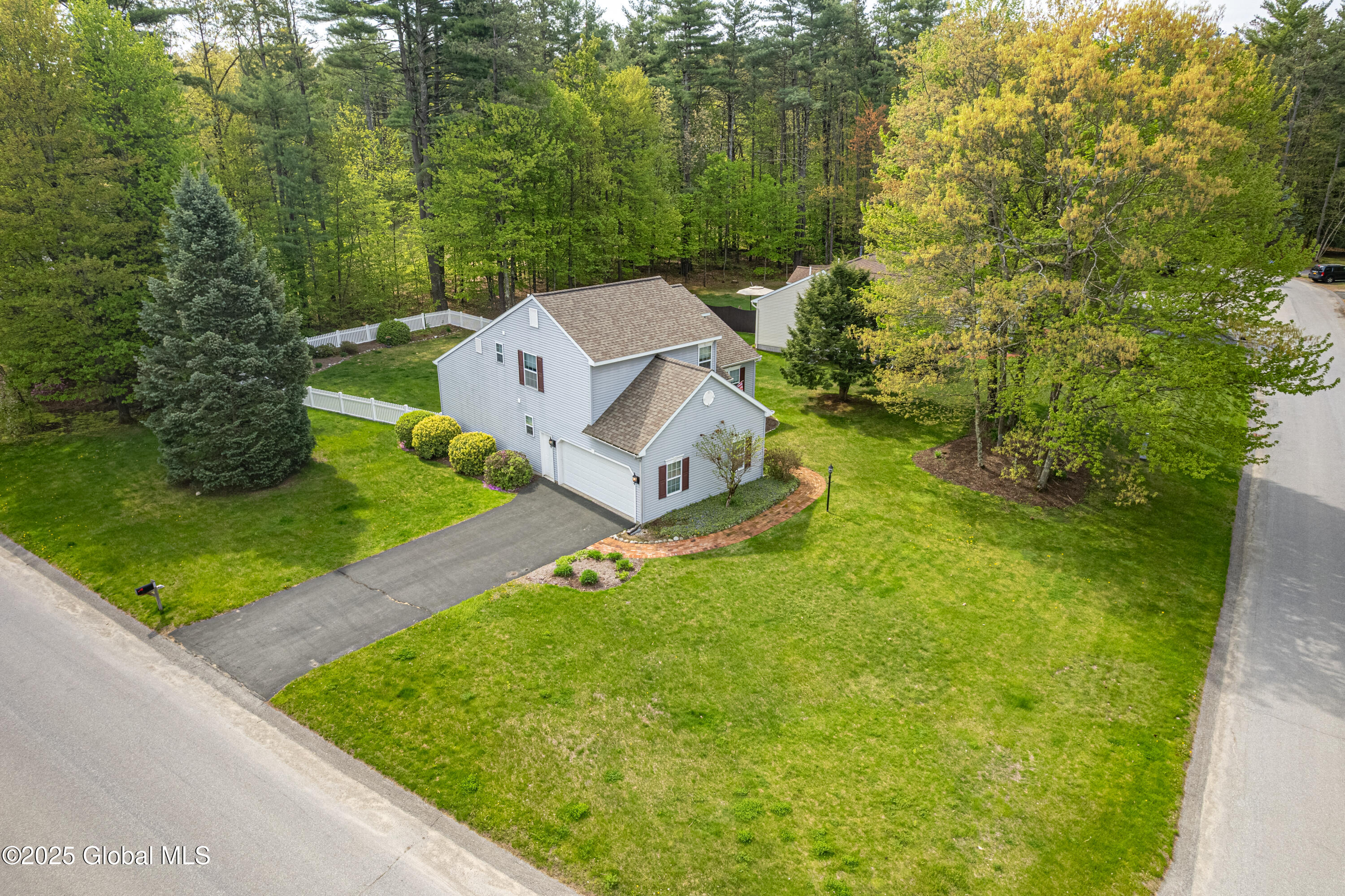 63 Kettles Way, Queensbury, New York image 3
