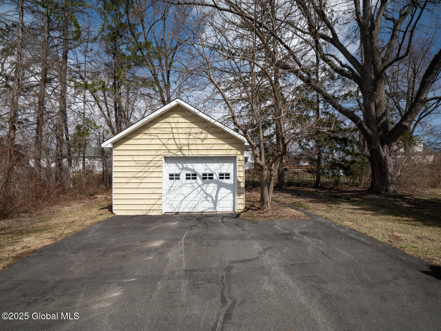 16 Oakwood Boulevard, Hudson, New York image 2