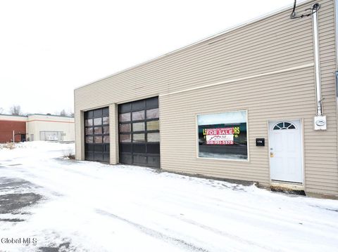 Photo of 178 Columbia Turnpike, Rensselaer, NY 12144 (MLS # 202530778)