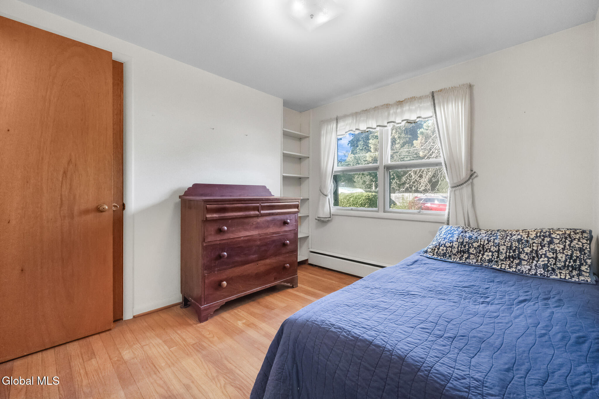 Niverville, New York 12130, United States, 3 Bedrooms Bedrooms, ,2 BathroomsBathrooms,Residential,Contingent,211304