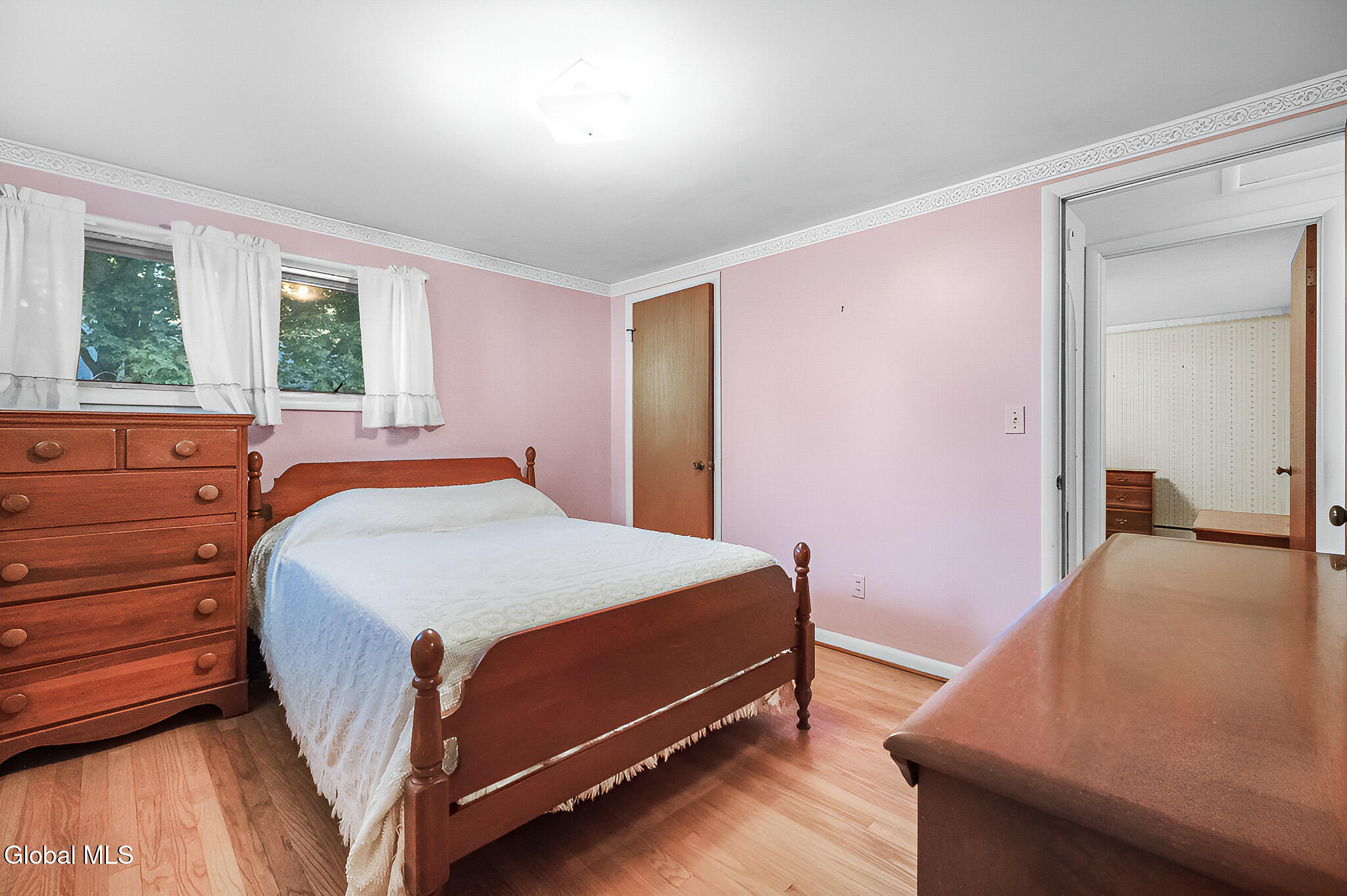 Niverville, New York 12130, United States, 3 Bedrooms Bedrooms, ,2 BathroomsBathrooms,Residential,Contingent,211304