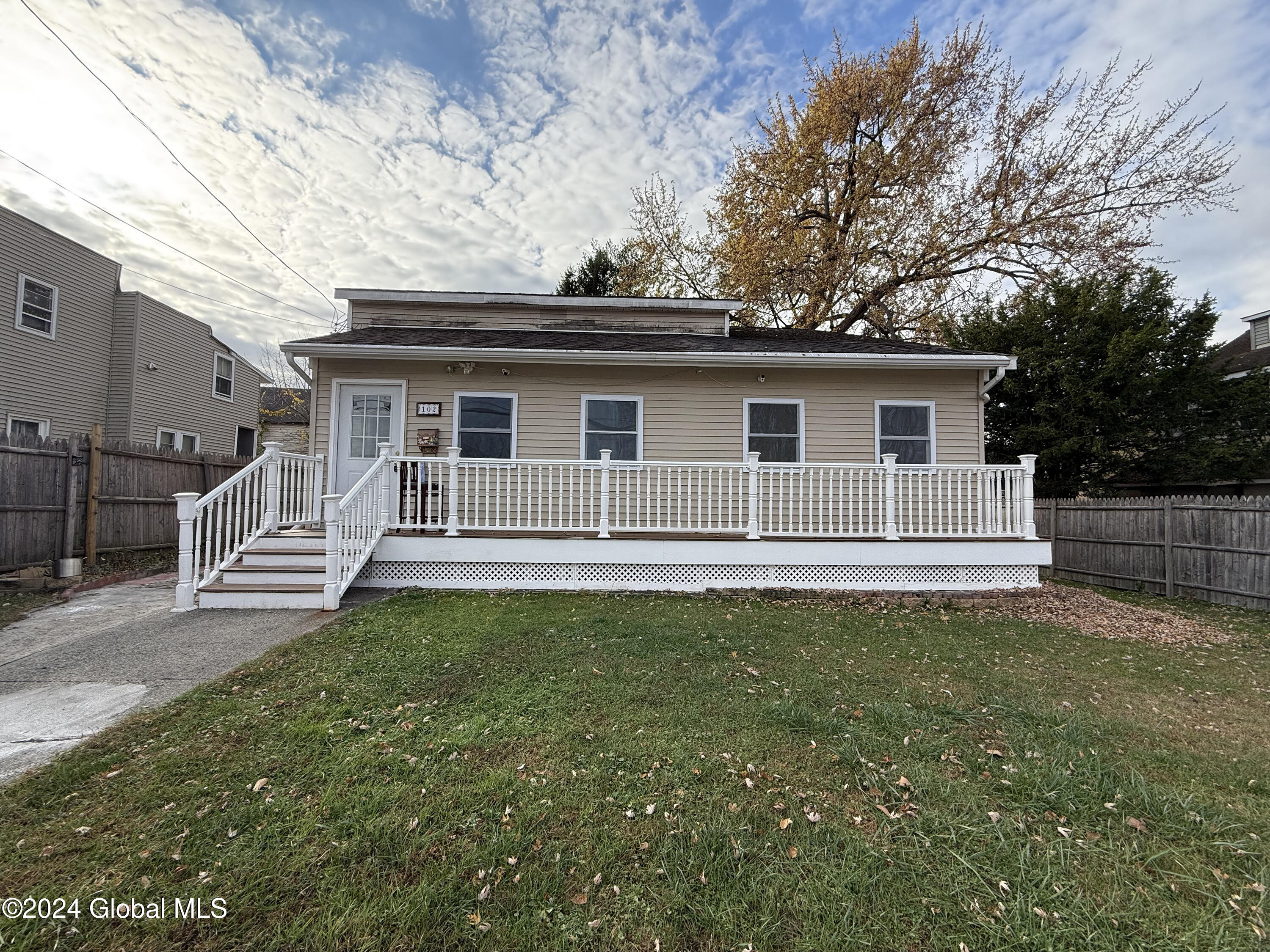 102 Heartt Avenue, Cohoes, New York image 1