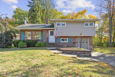 Photo of 21 Nicholas Drive, Colonie, NY 12205 (MLS # 202528240)