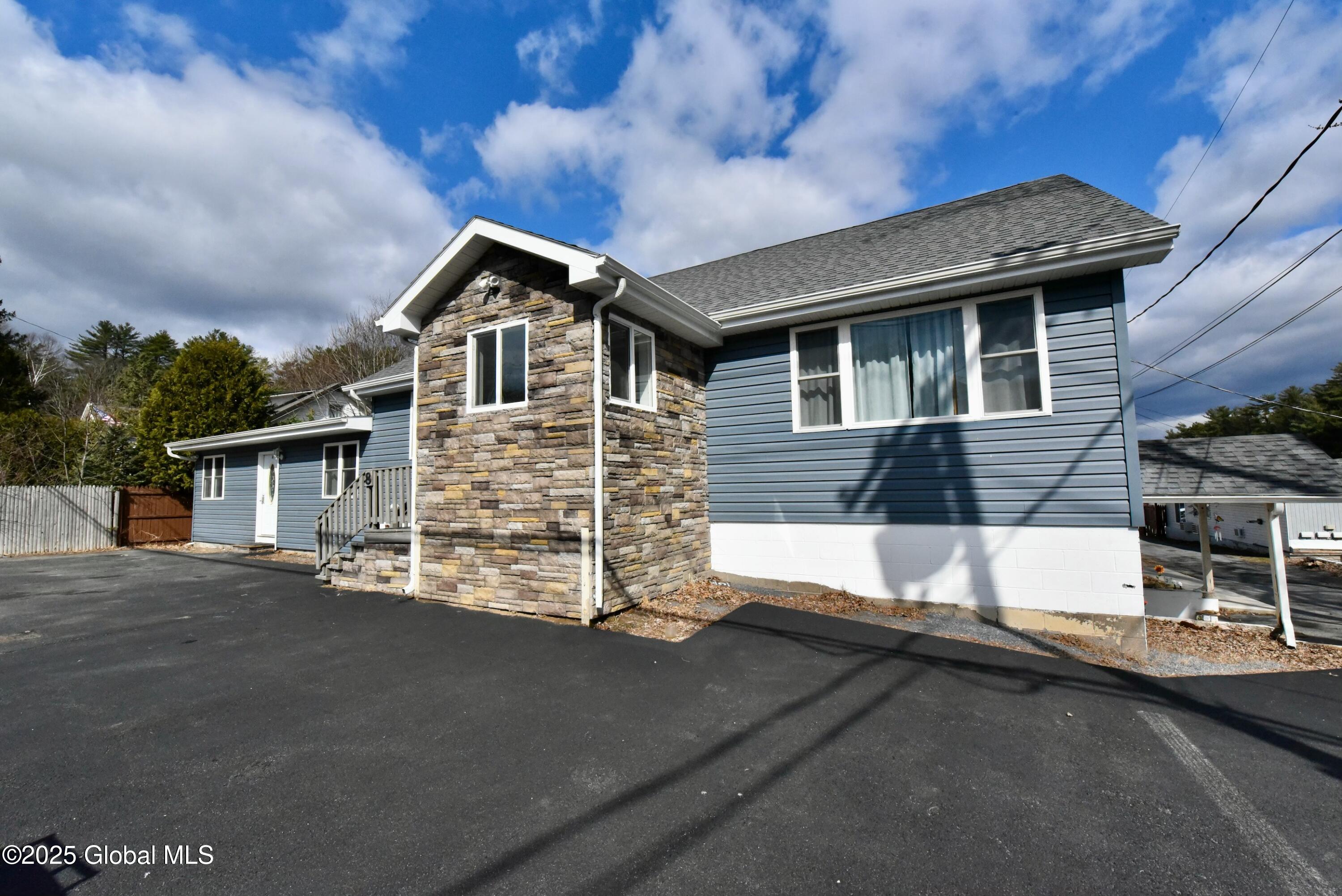 8 Birch Avenue