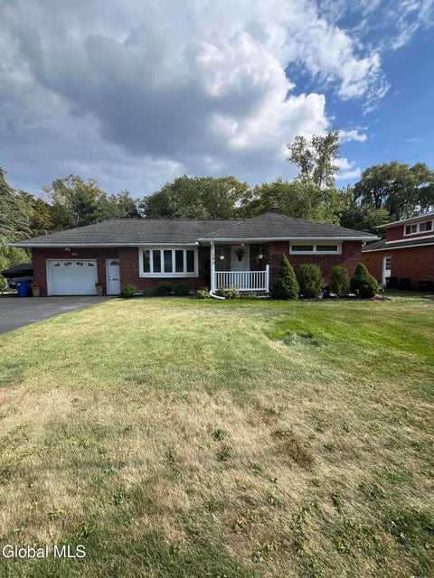 Photo of 180 Marshall Avenue, Schenectady, NY 12304 (MLS # 202625795)