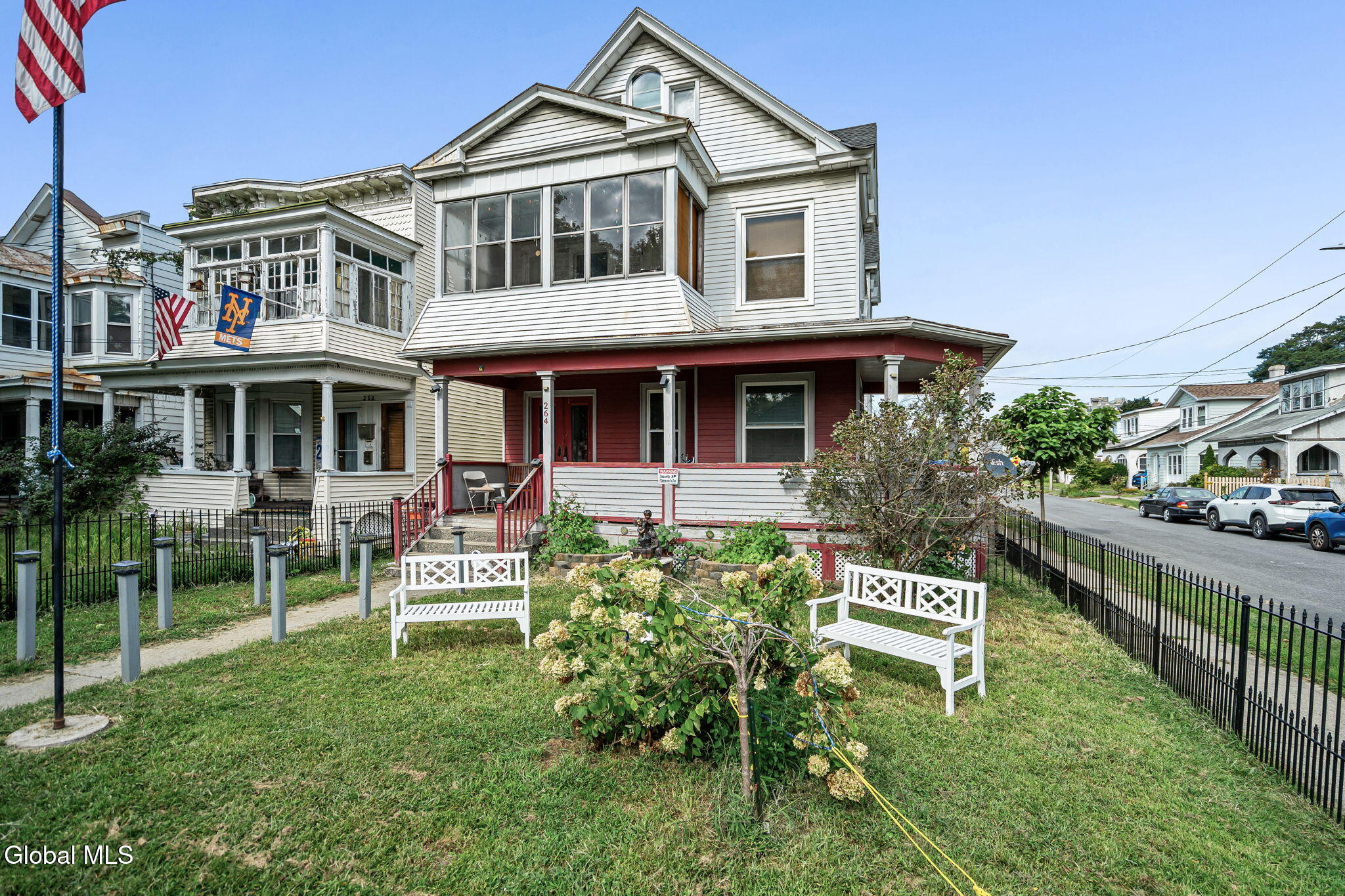 264 Manning Boulevard