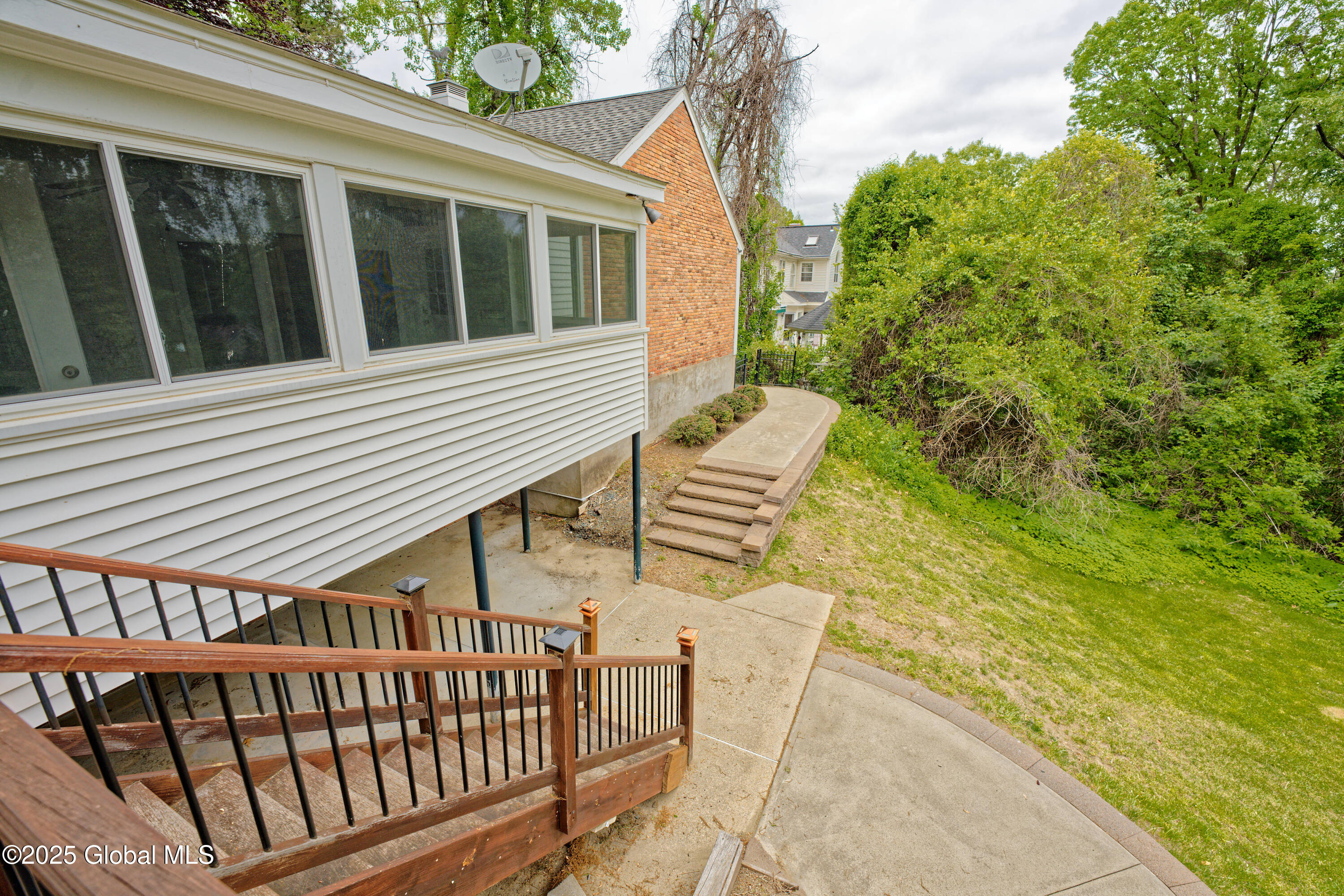 14 Birch Hill Road, Albany, New York image 47