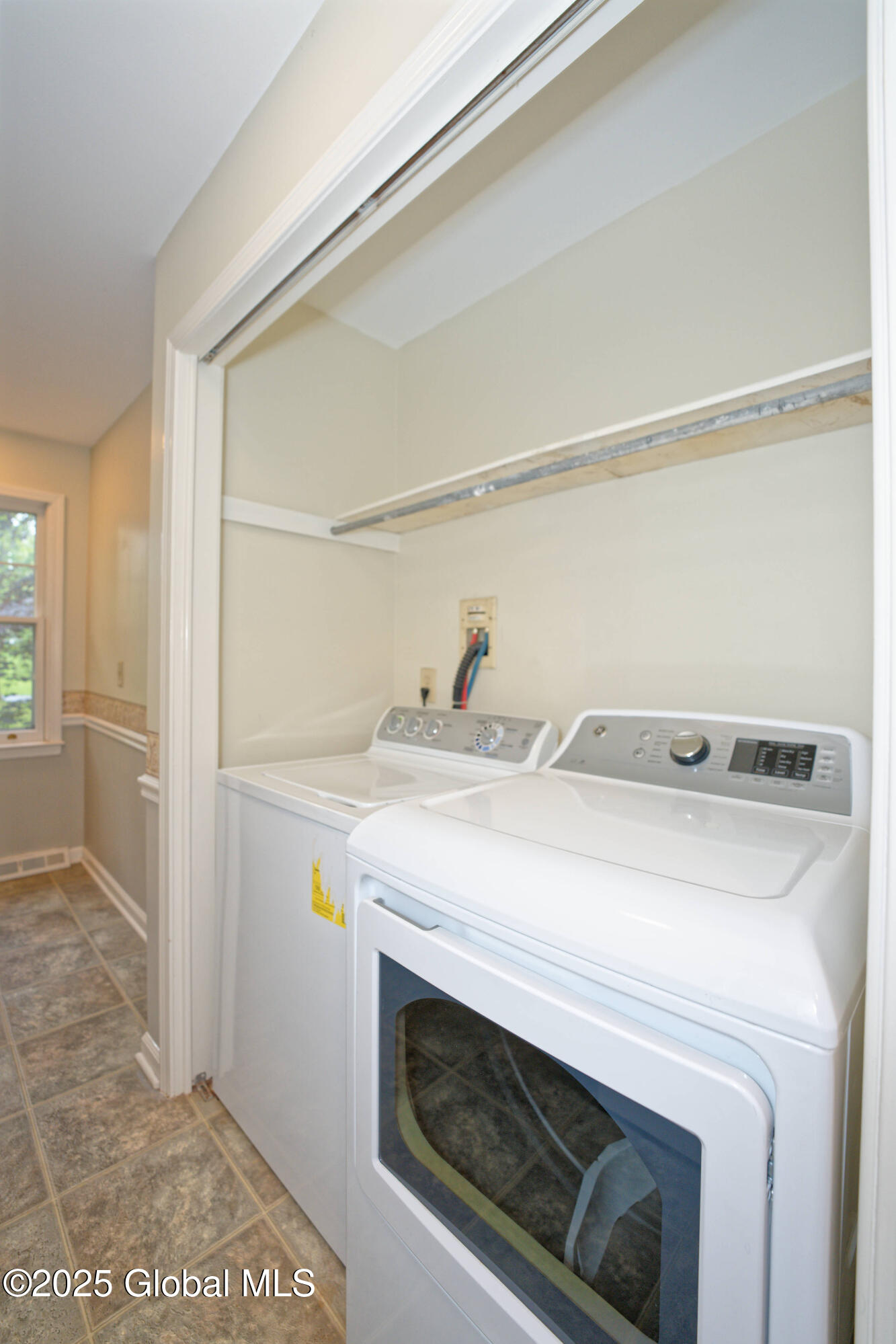 14 Birch Hill Road, Albany, New York image 40