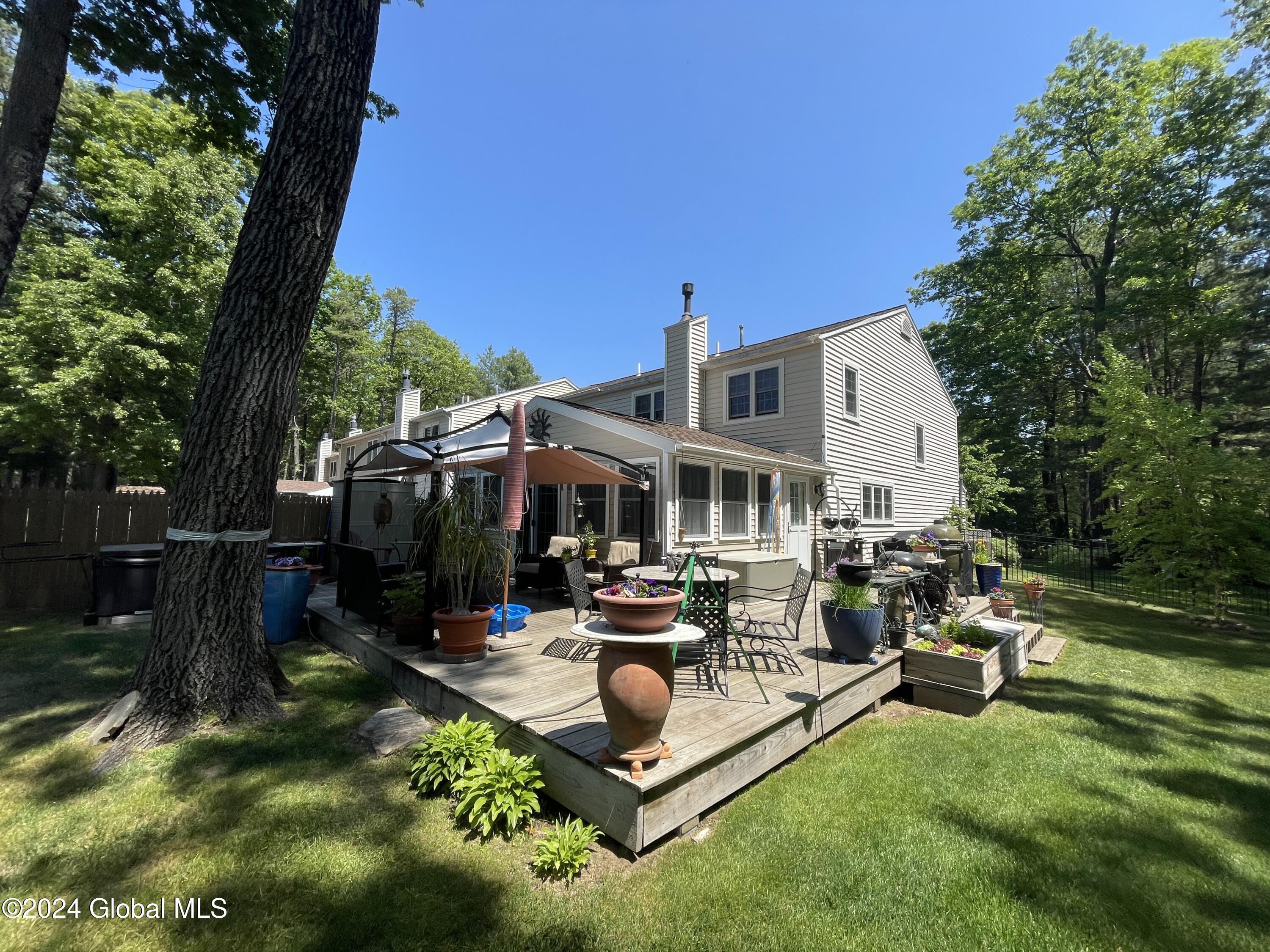 217 Whitetail Ct Ct, Ballston Spa, New York image 2