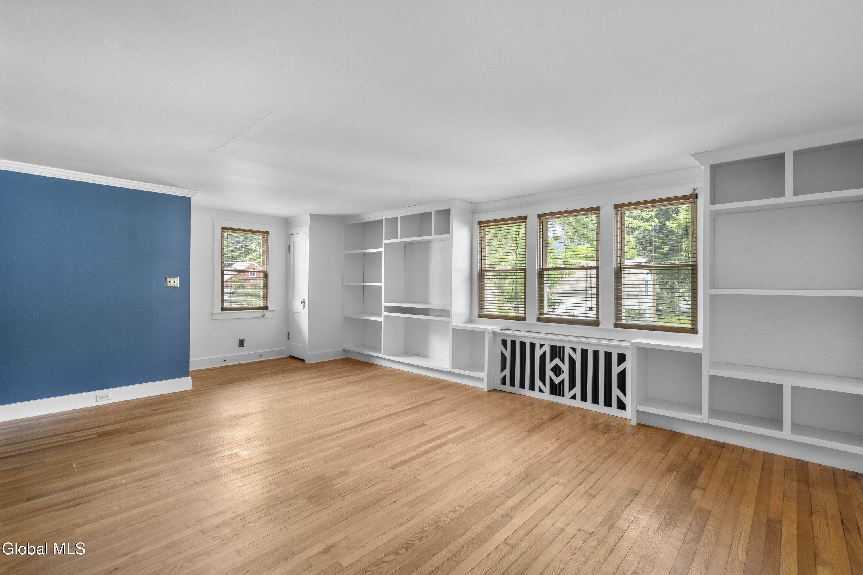 5 Grant Avenue