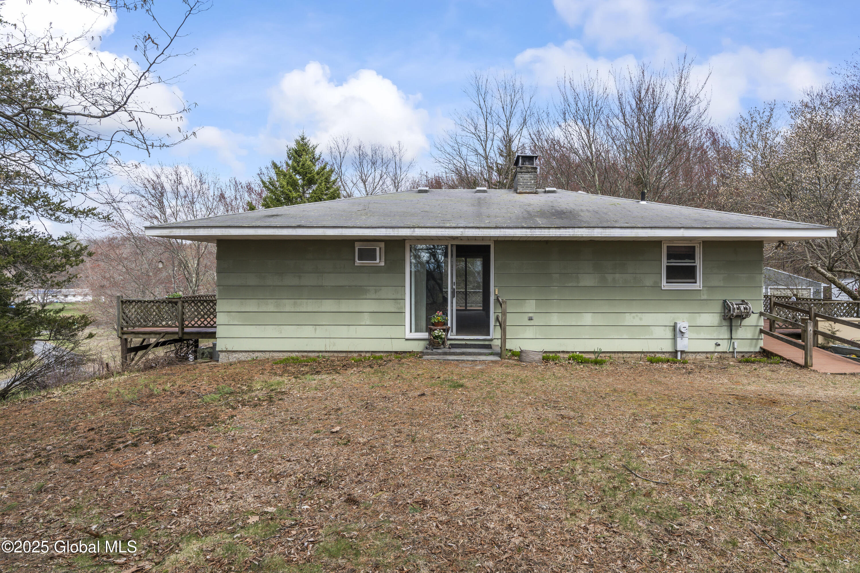 33 Fischer Extension, Kinderhook, New York image 9