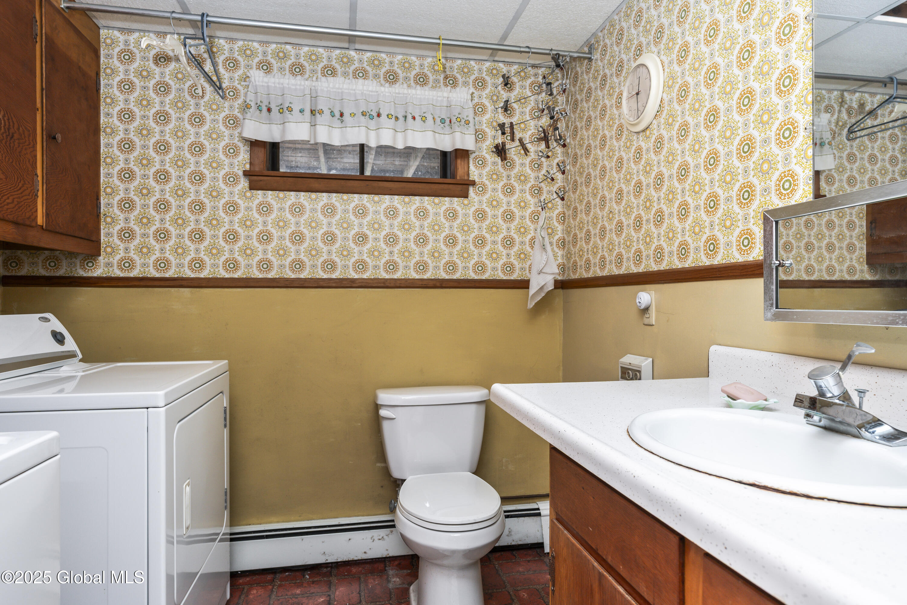 33 Fischer Extension, Kinderhook, New York image 31