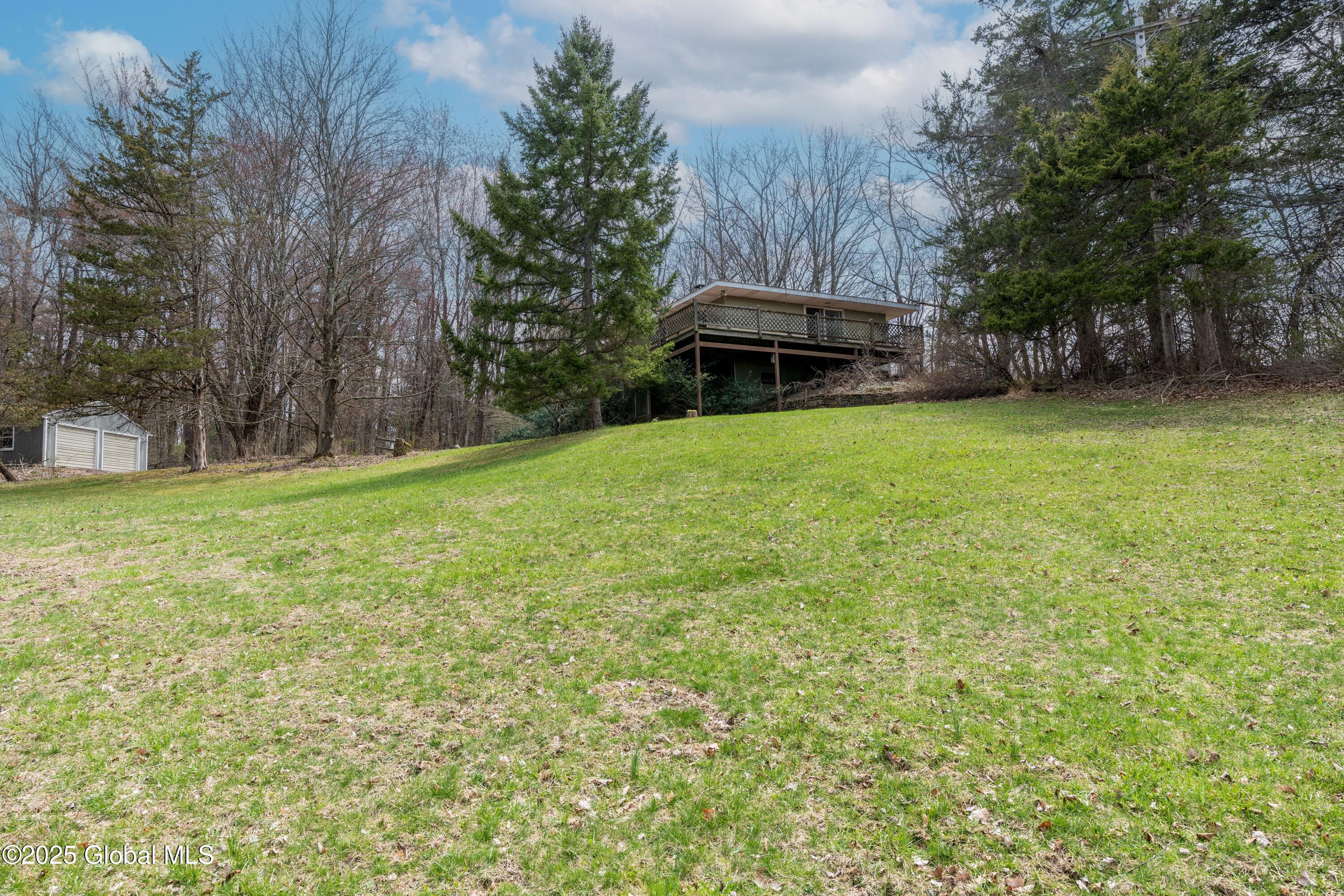 33 Fischer Extension, Kinderhook, New York image 4