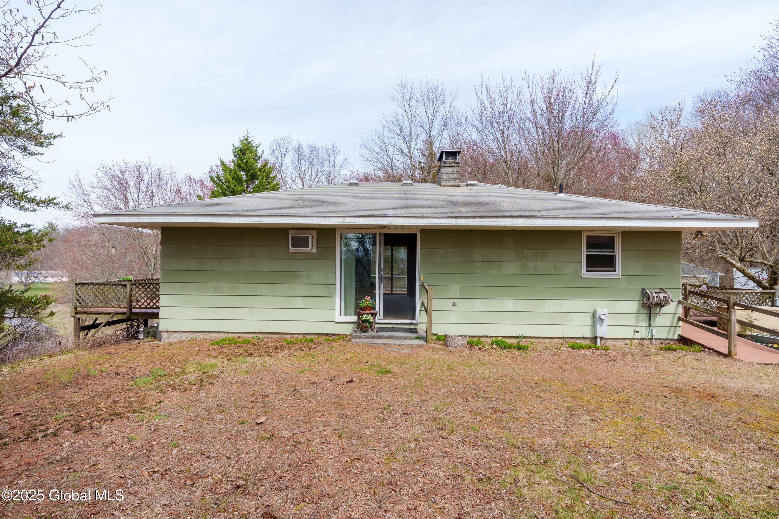 33 Fischer Extension, Kinderhook, New York image 36