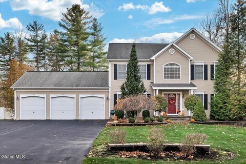 Photo of 2 Carpenter Way, Clifton Park, NY 12065 (MLS # 202529765)