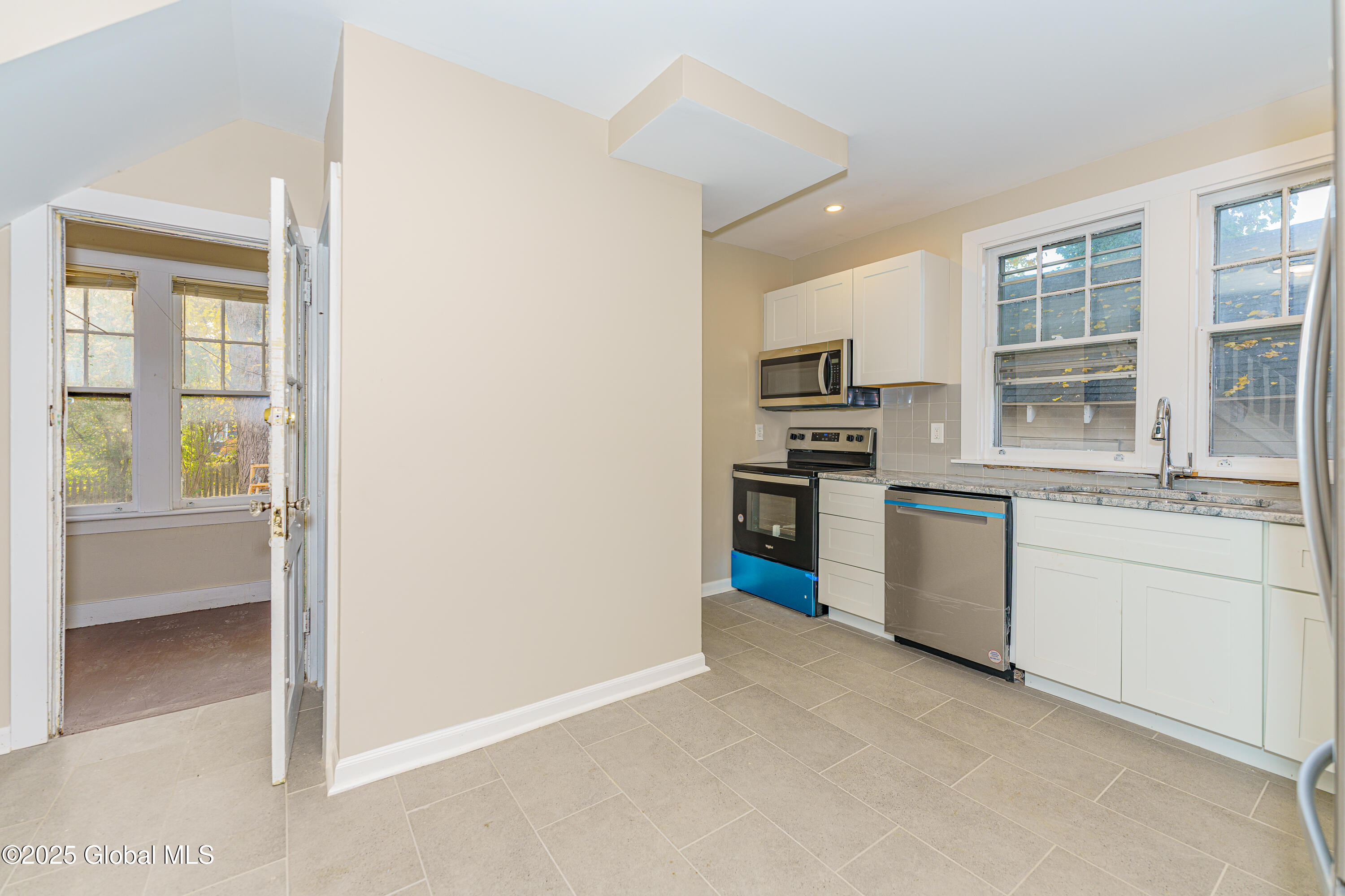 7 Marwill Street, Albany, New York image 13