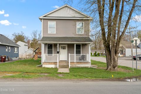 Photo of 3096 Guilderland Avenue, Rotterdam, NY 12306 (MLS # 202615294)