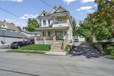 Photo of 41 Lincoln Avenue, Amsterdam, NY 12010 (MLS # 202626483)