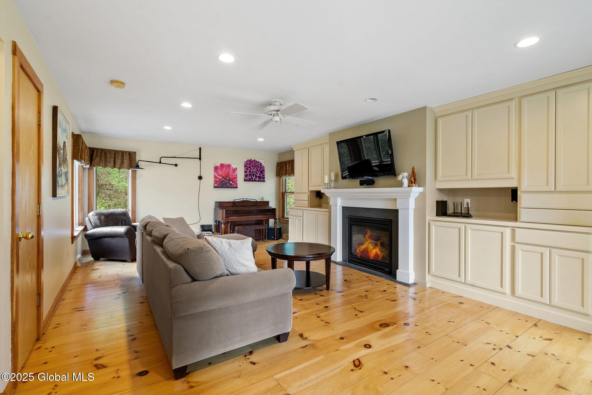 77 Cass Hill Road, Voorheesville, New York image 23