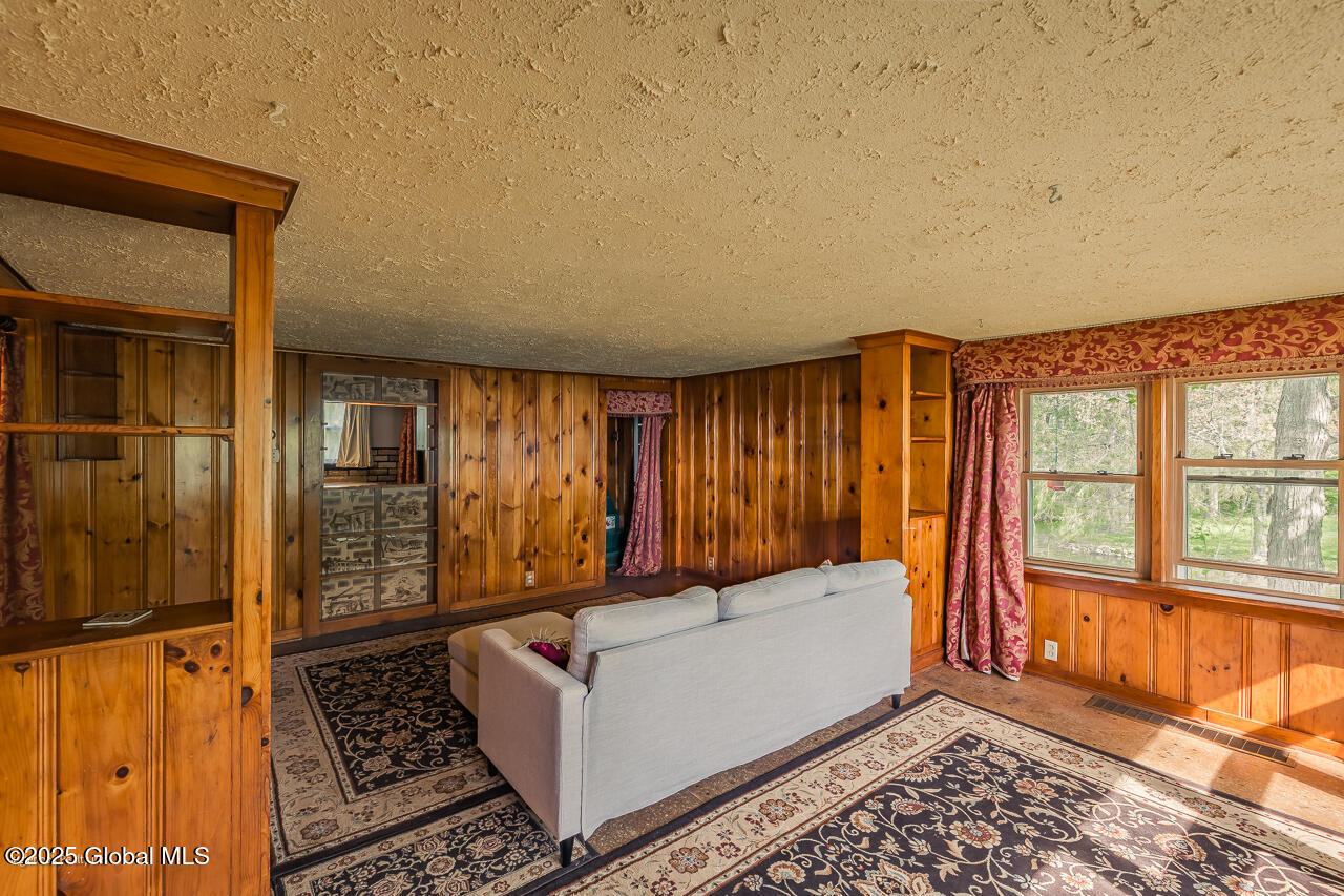 5518 Crooked Street, Galway, New York image 31