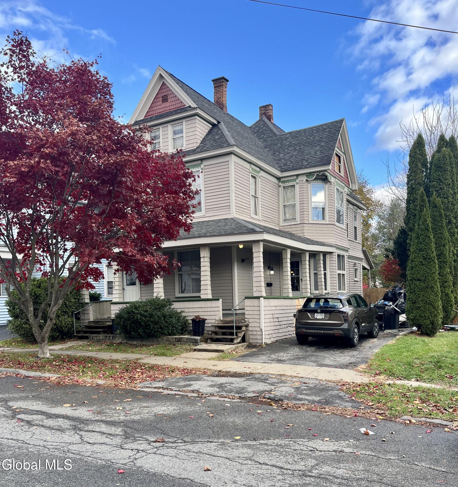 106 Dove Street