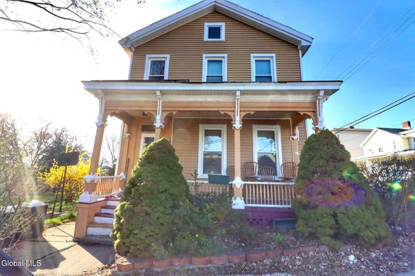 34 KIMBALL ST # 1, AMSTERDAM, NY 12010 - Image 4ff69a8f5d7517ca41305e2b0d0c921b/1145846474