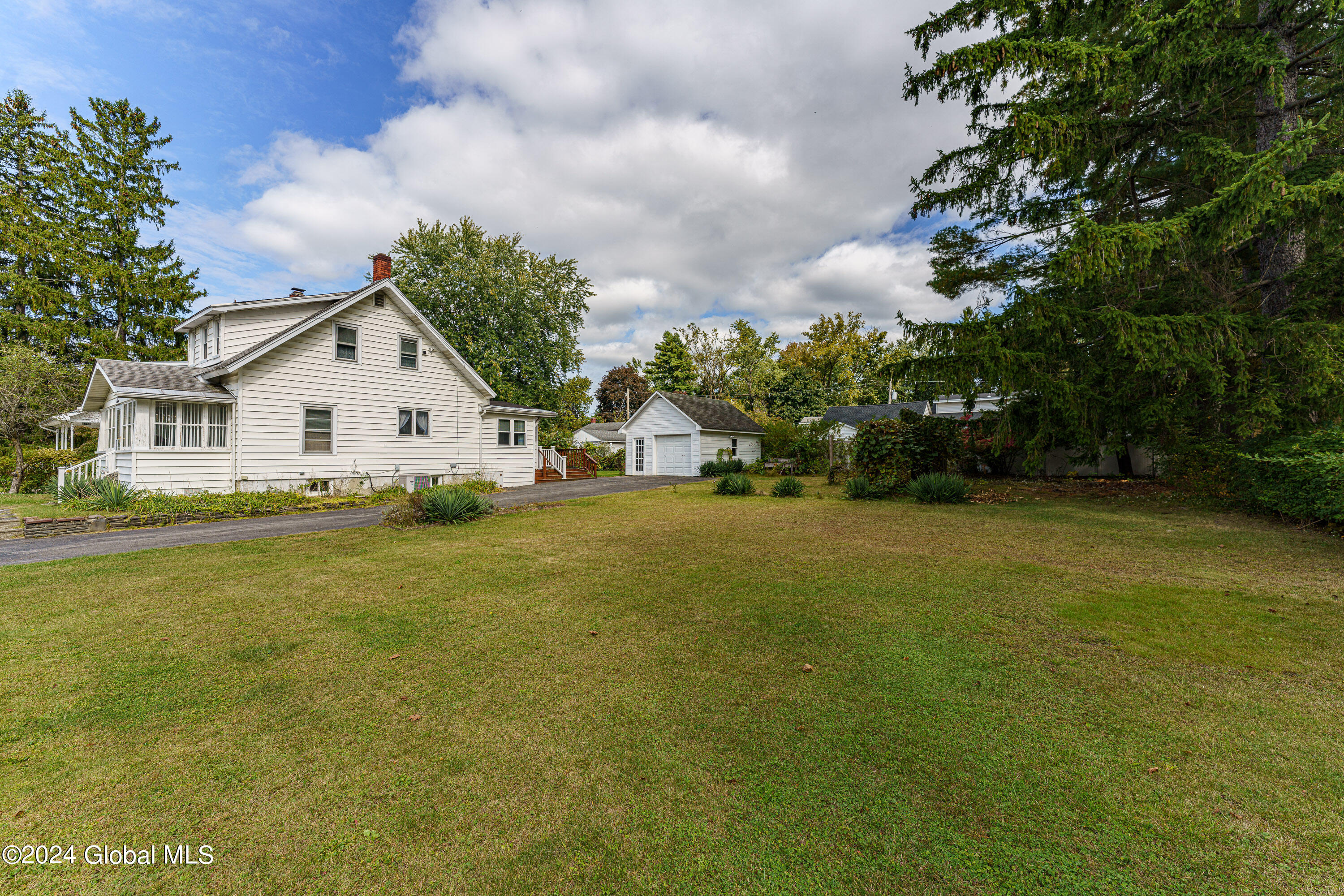 7 Greenbush Avenue, East Greenbush, New York image 32