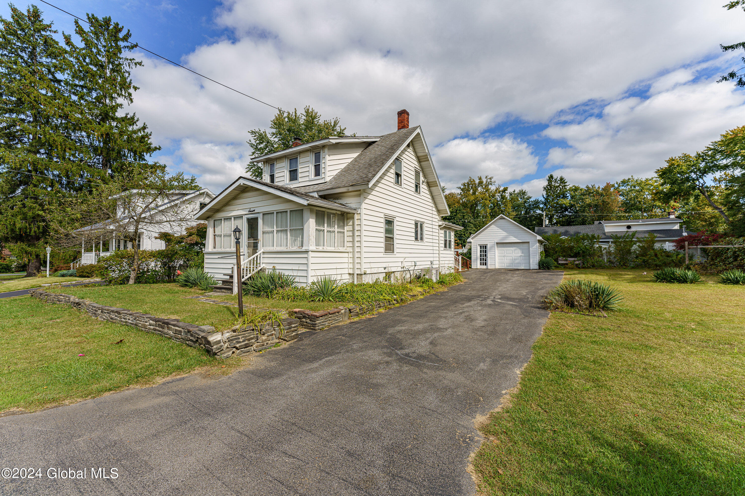 7 Greenbush Avenue, East Greenbush, New York image 3