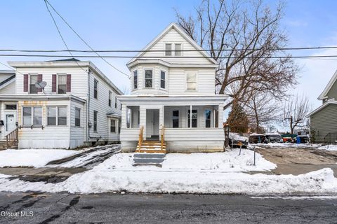 Photo of 3 Mapleridge Avenue, Albany, NY 12209 (MLS # 202530584)