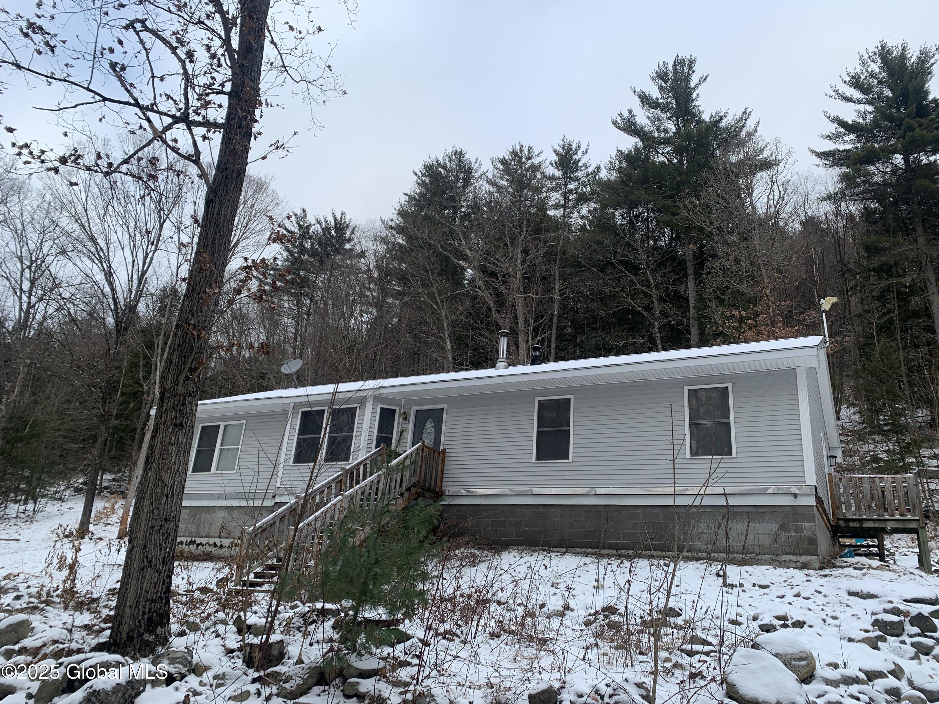 264 Antone Mountain Road, Corinth, New York image 1