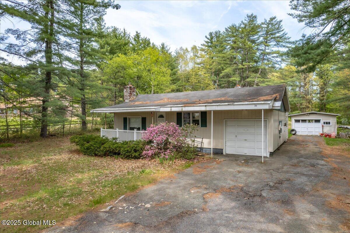 204 Greenfield Avenue, Ballston Spa, New York image 2