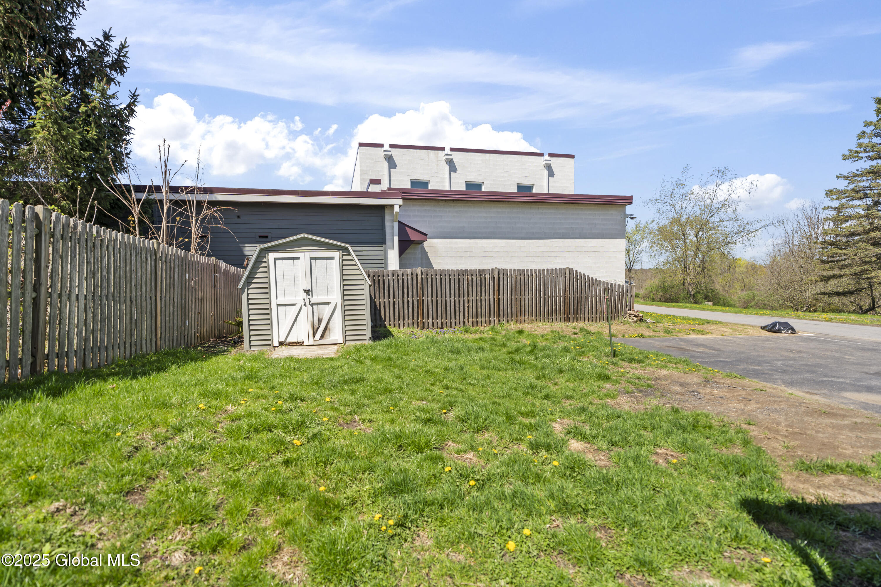 19 Champlain Road, Stillwater, New York image 5