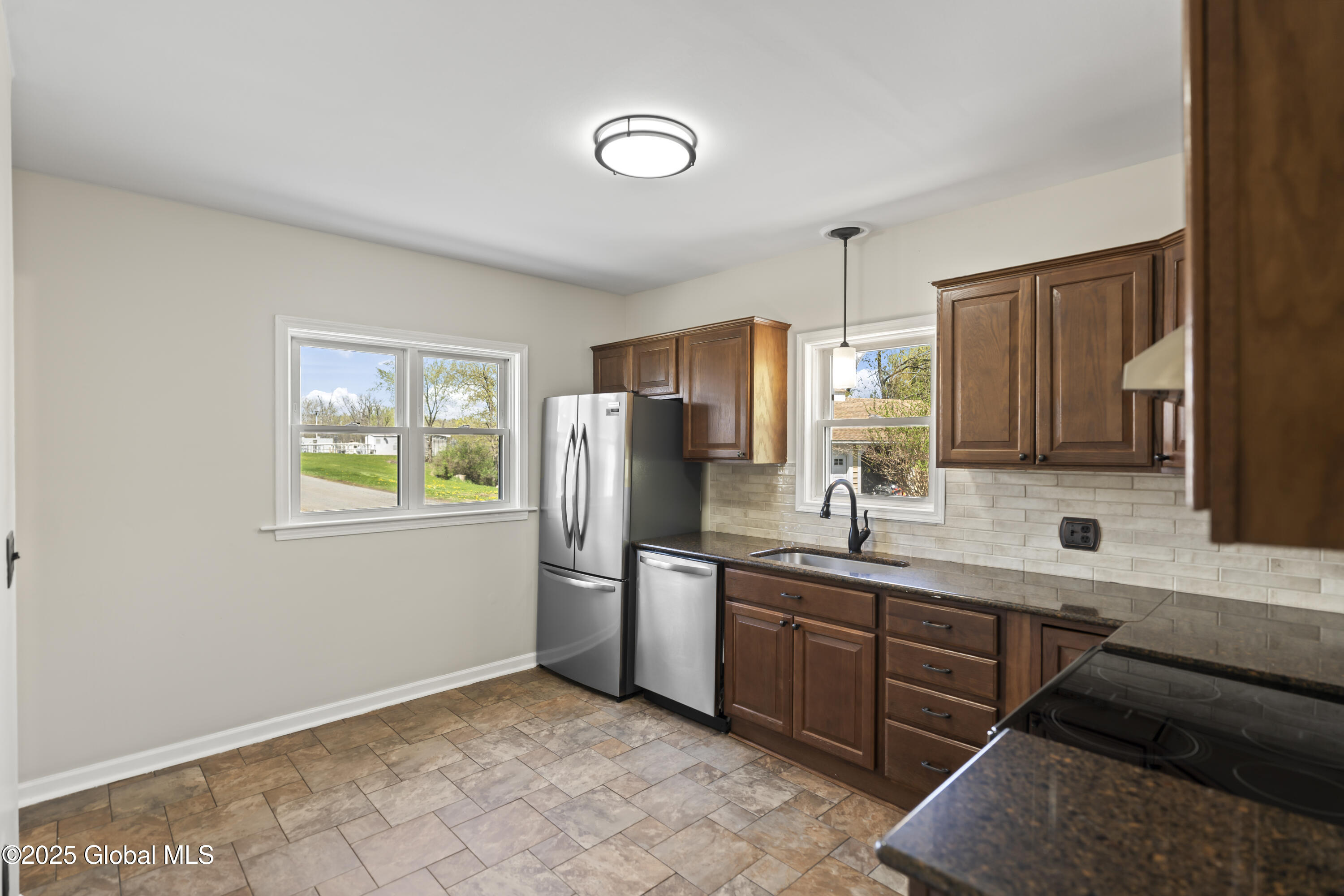 19 Champlain Road, Stillwater, New York image 9