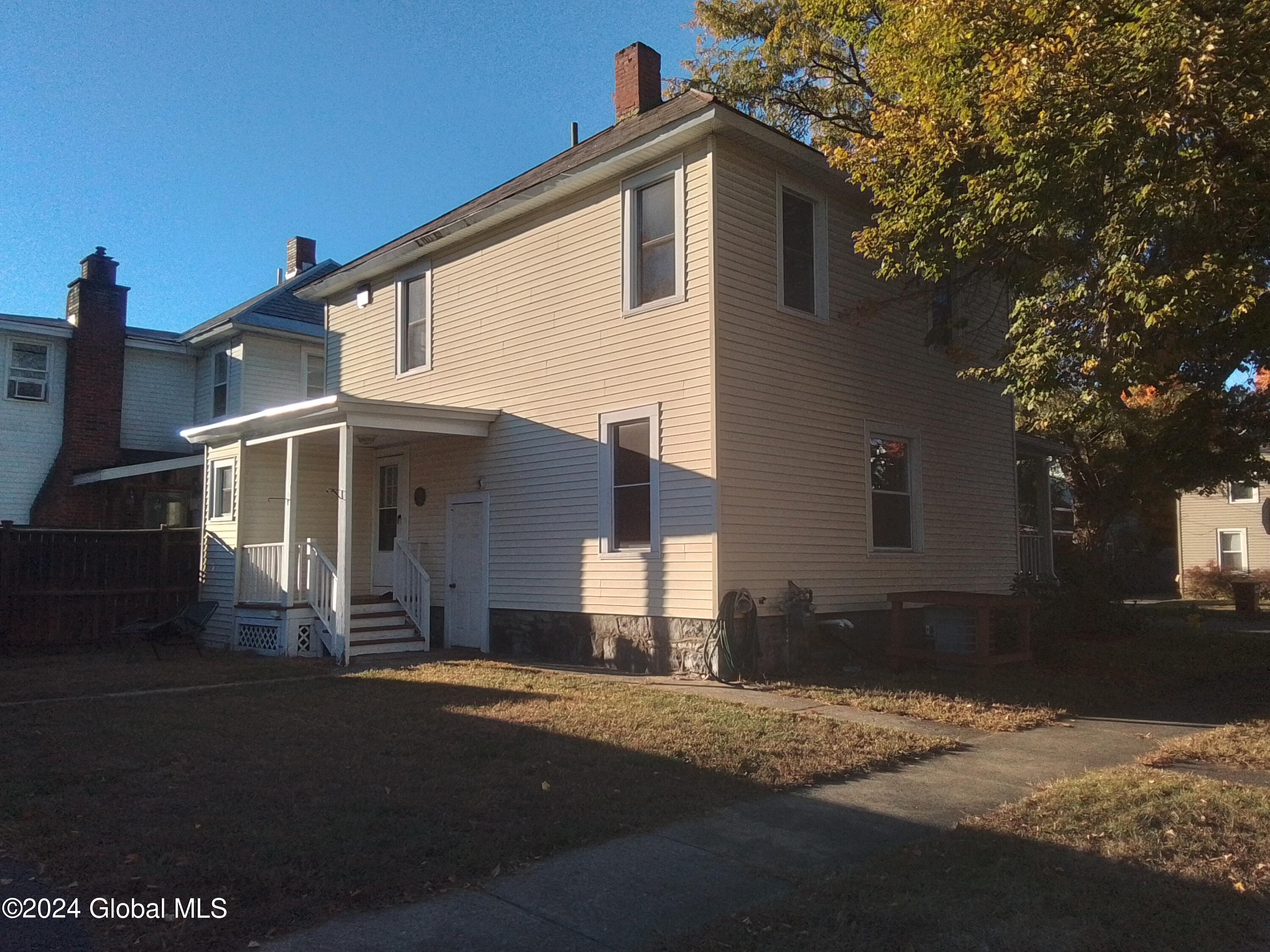 39 Hunter Street, Glens Falls, New York image 5