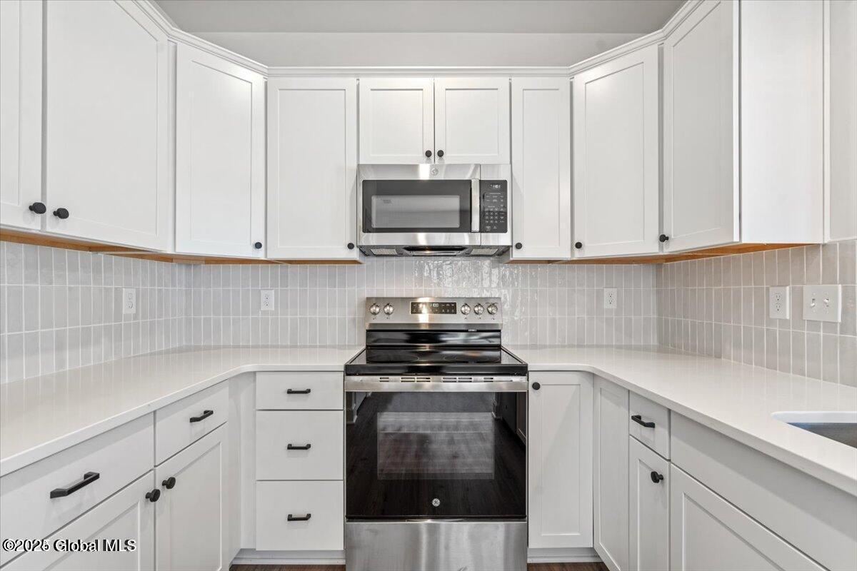 34 Kendra Court, Cohoes, New York image 3