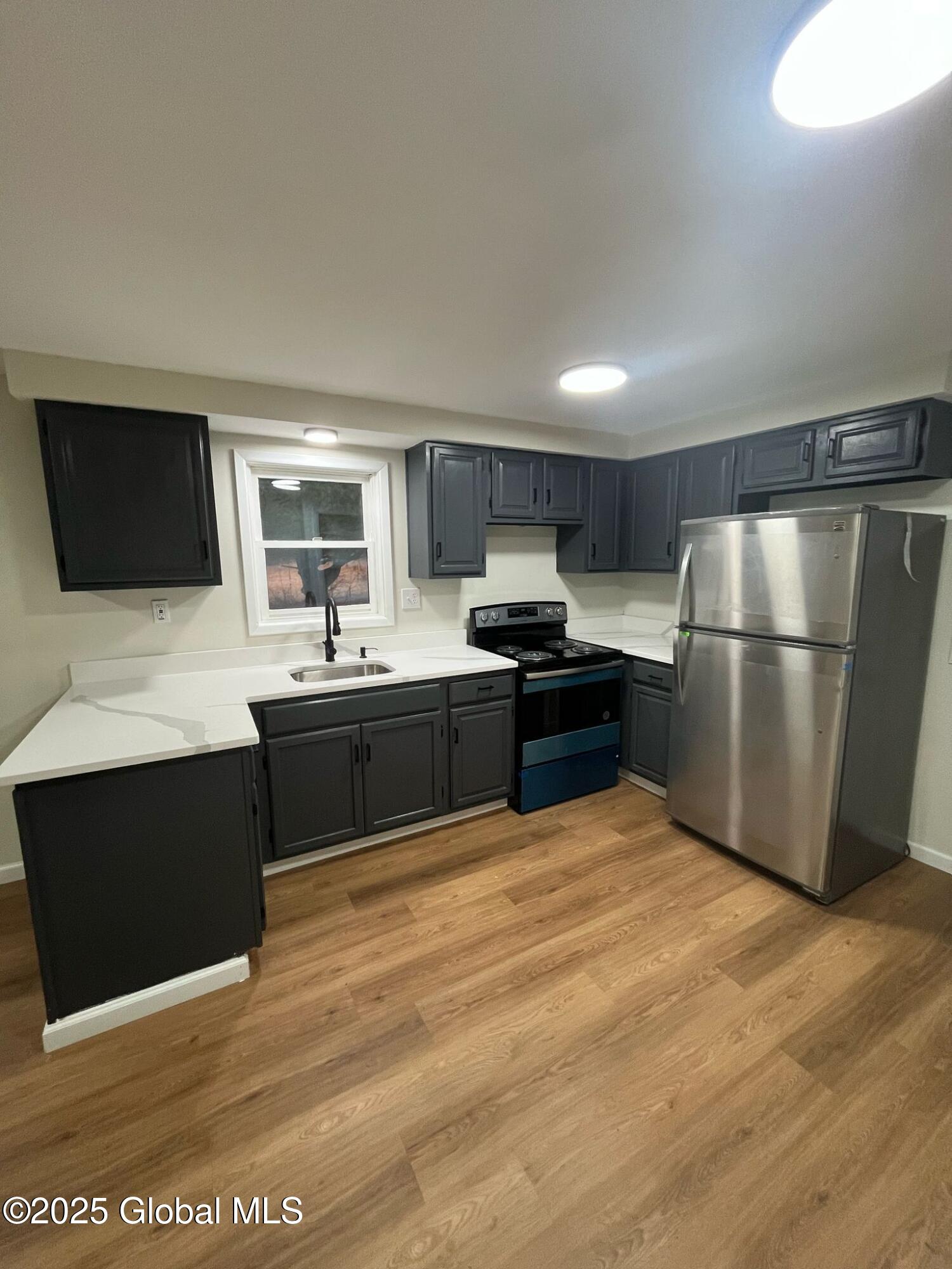 487 Johnson Avenue, Gloversville, New York image 3